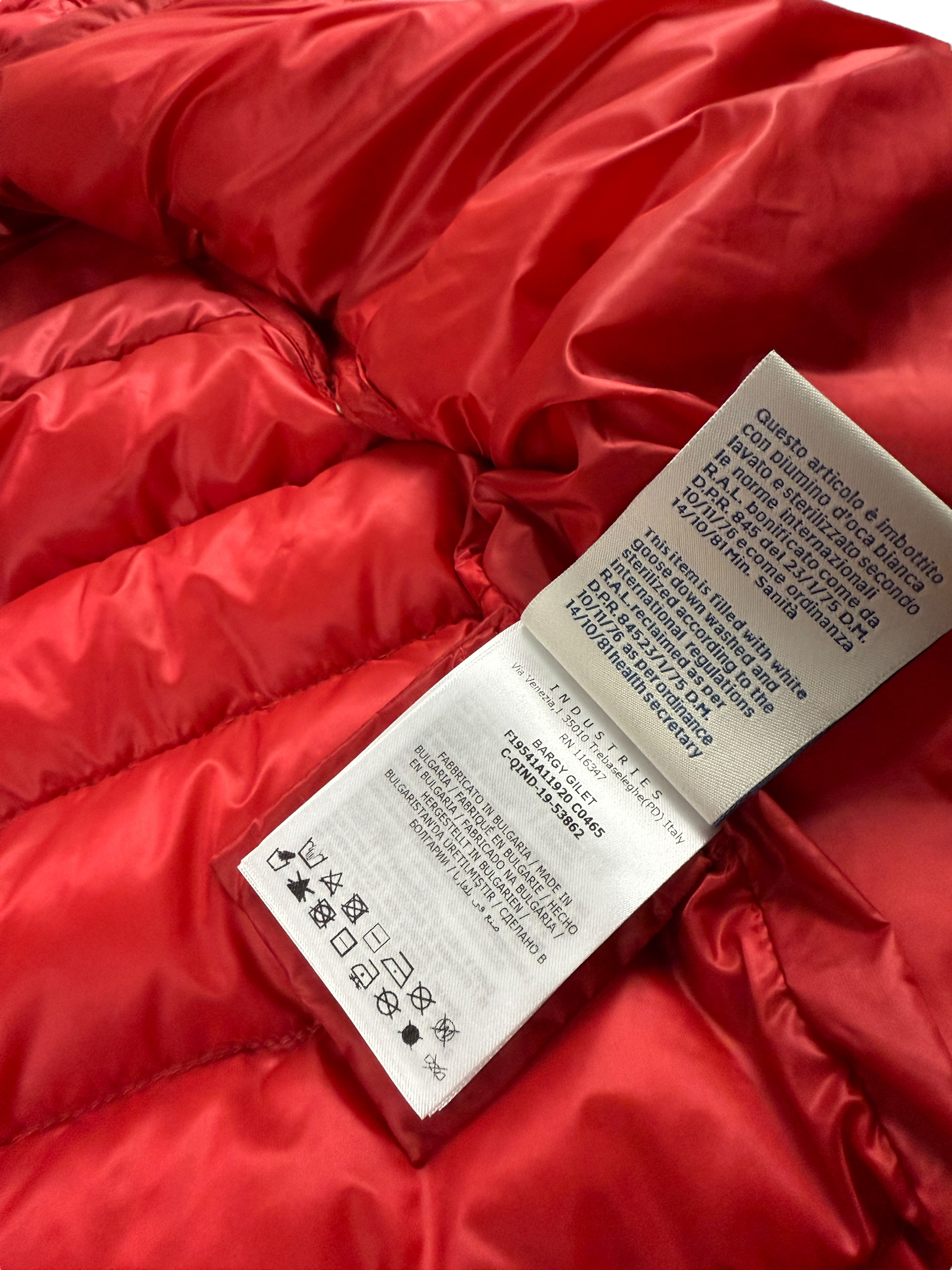 Gilet Moncler rouge taille 12 ans - Vue côté