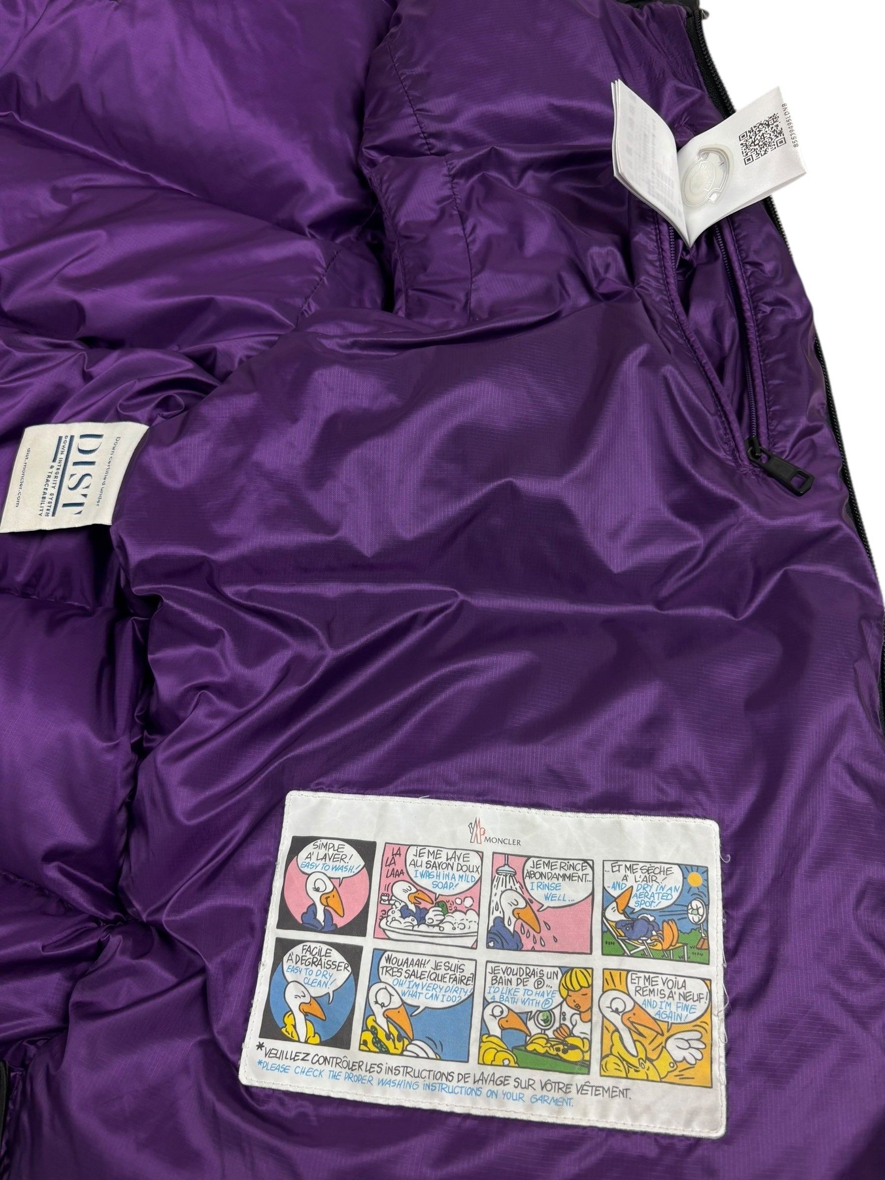 Gilet Moncler violet taille 3 - Logo et étiquette