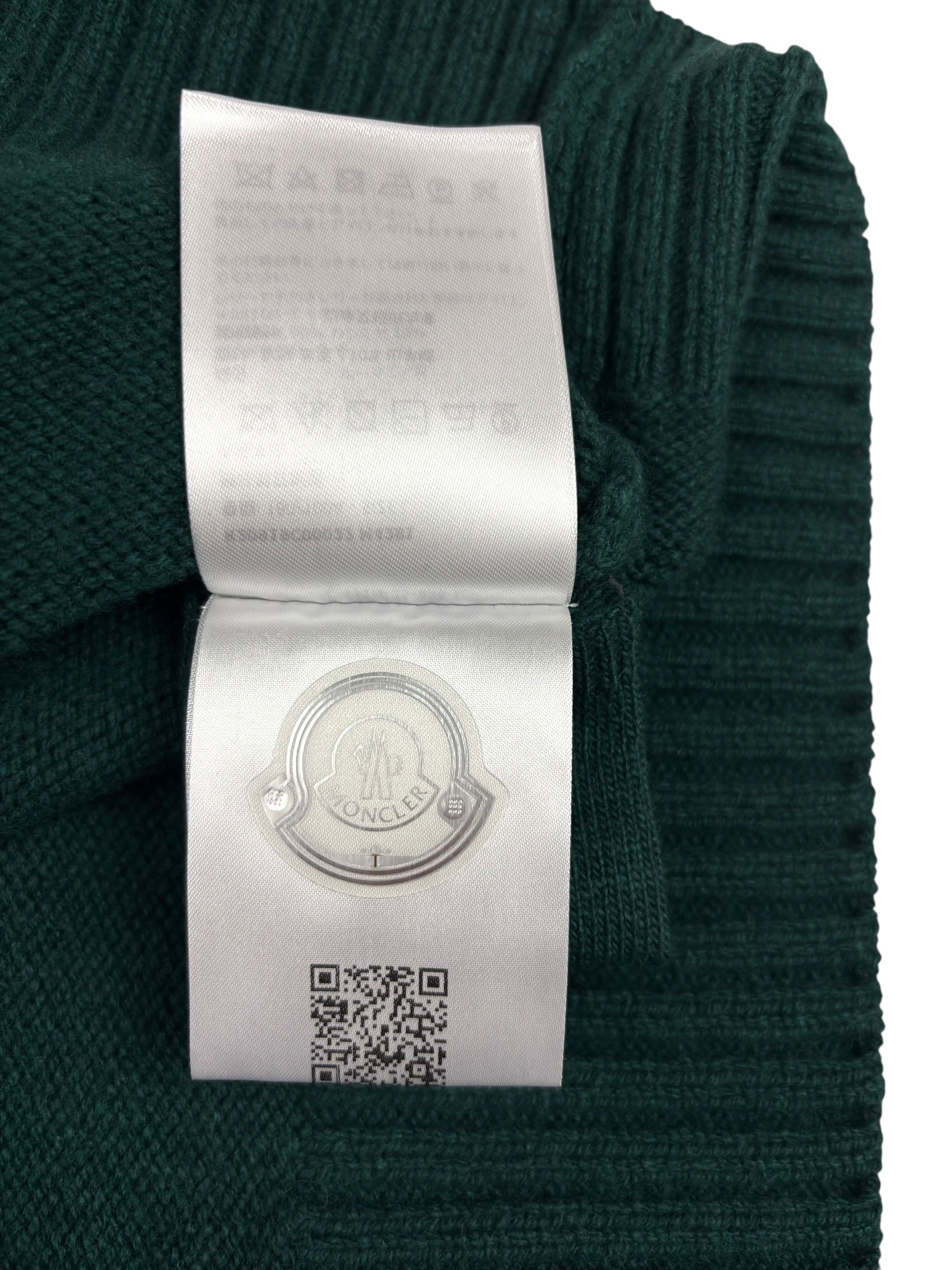 Pull Moncler vert taille L - Logo et étiquette