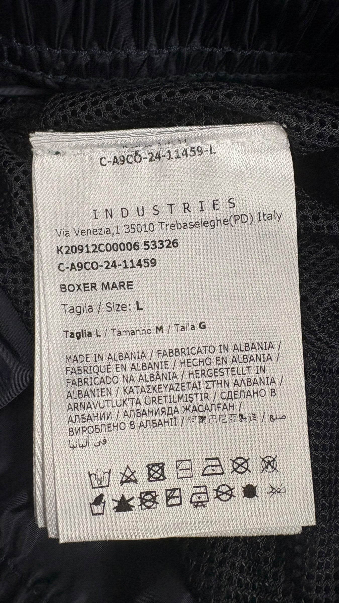 Short Moncler marine taille L - Vue côté