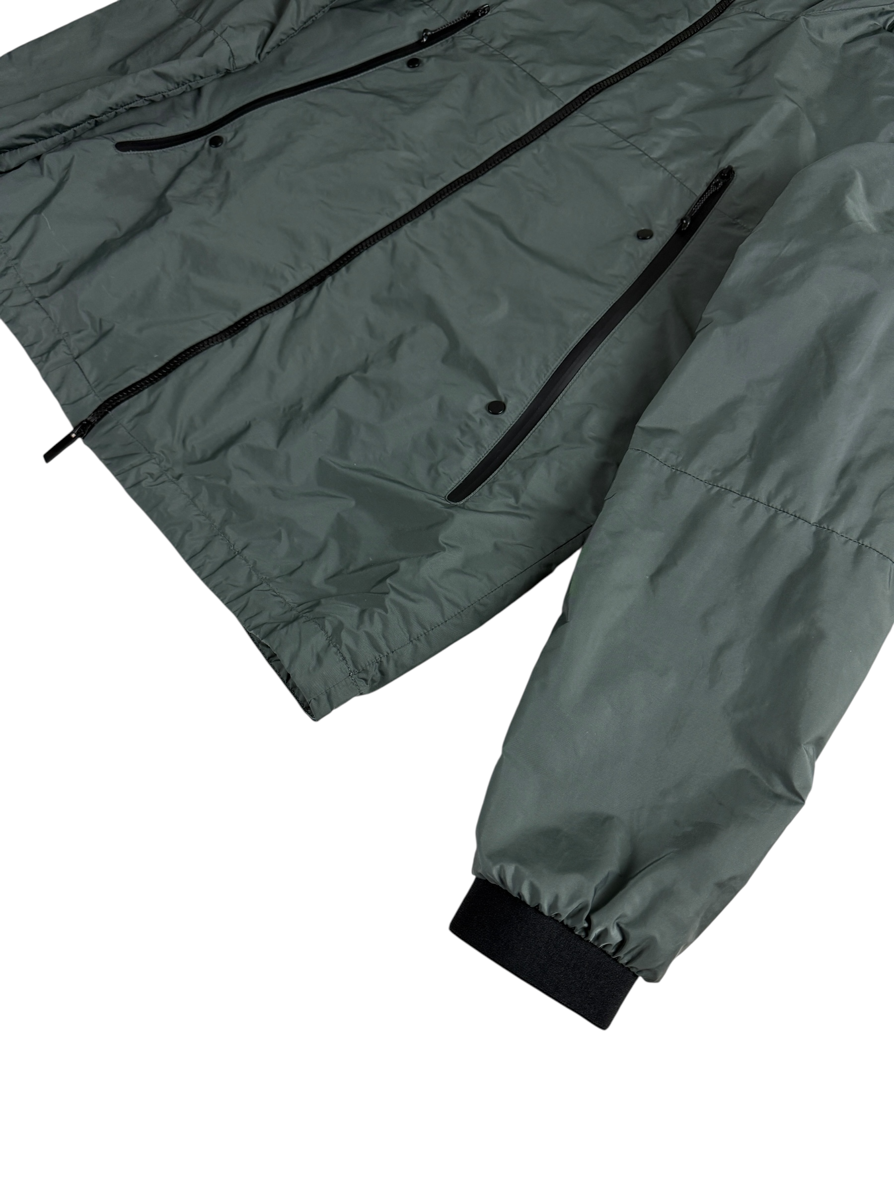 Veste Moncler gris taille M - Logo et étiquette