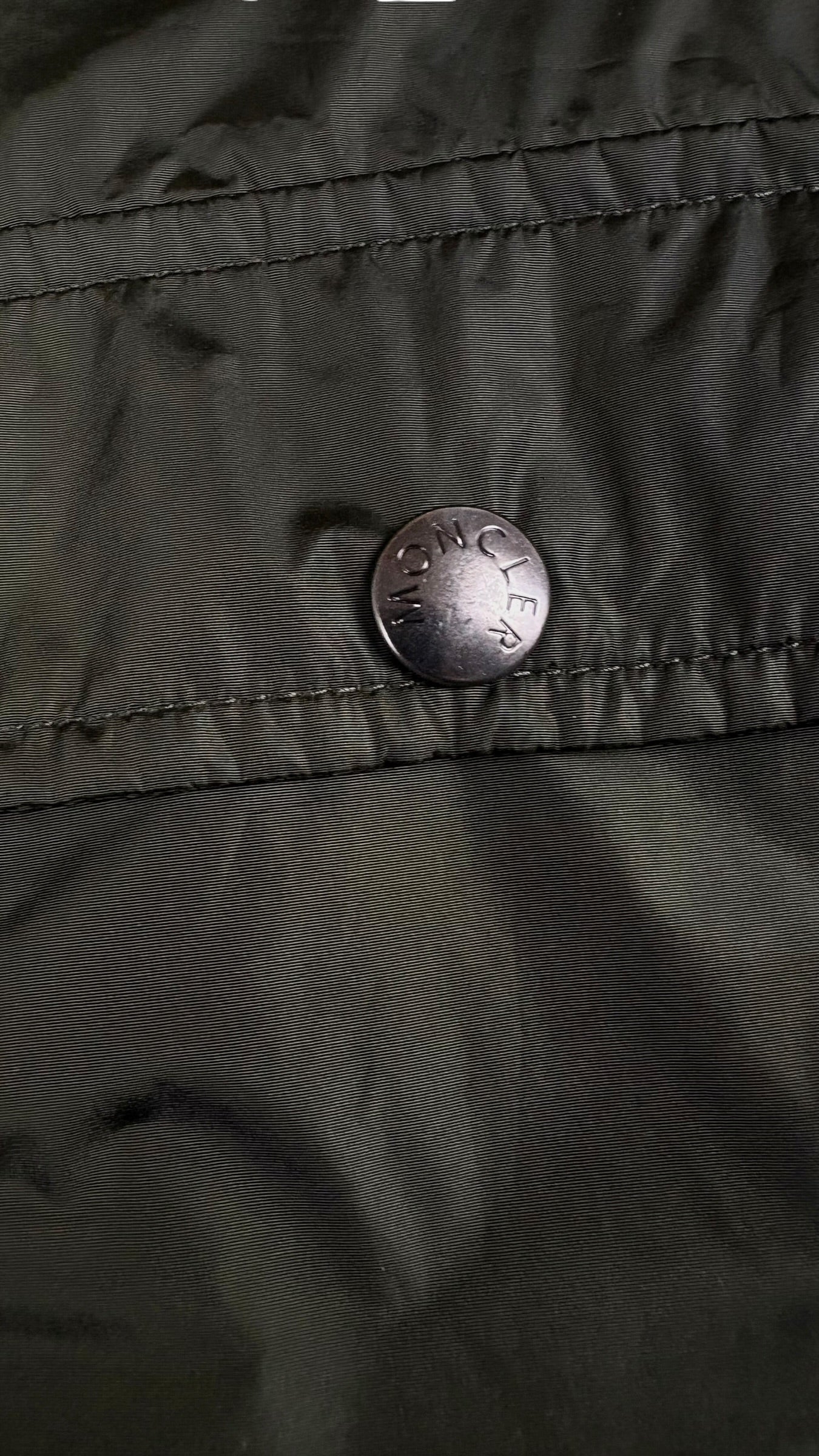 Veste Moncler kaki taille 6 - Détail
