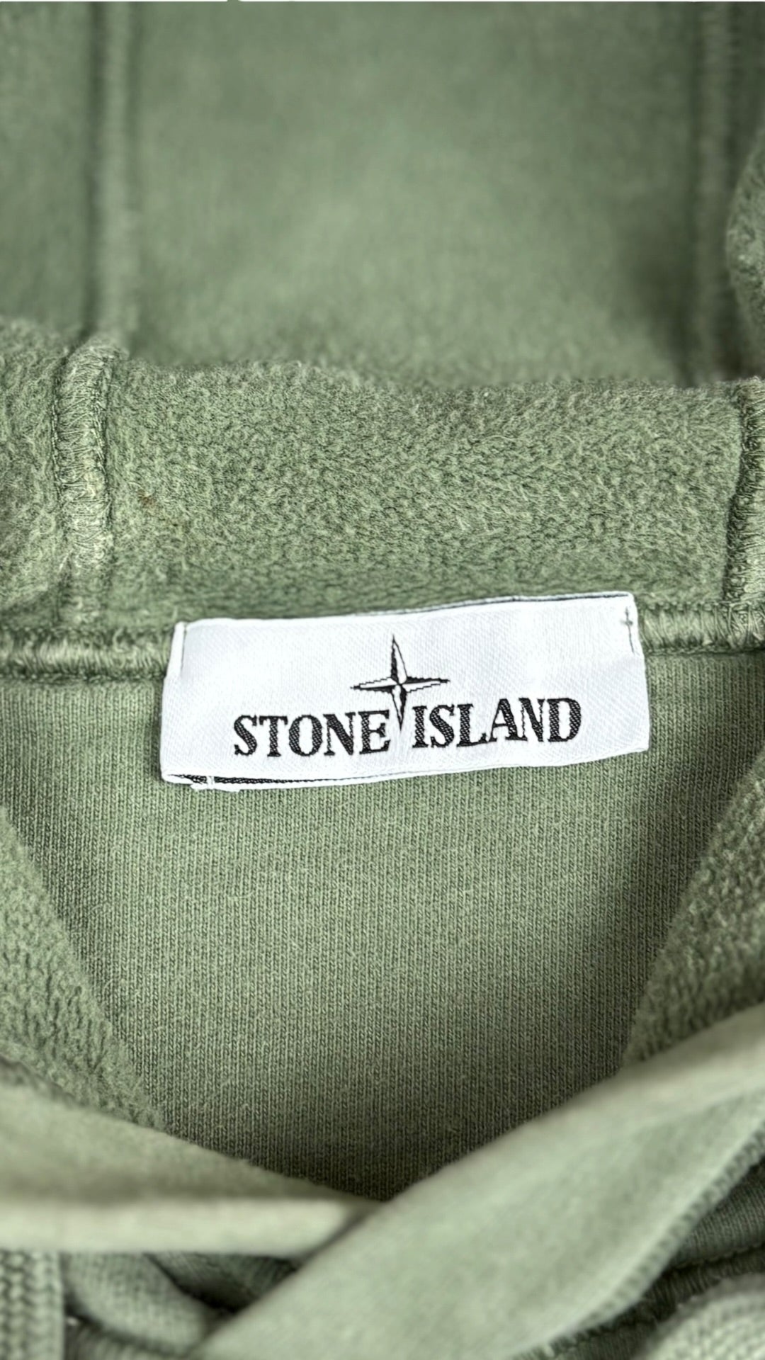Hoodie Sweat-shirt Stone Island kaki taille S - Détail
