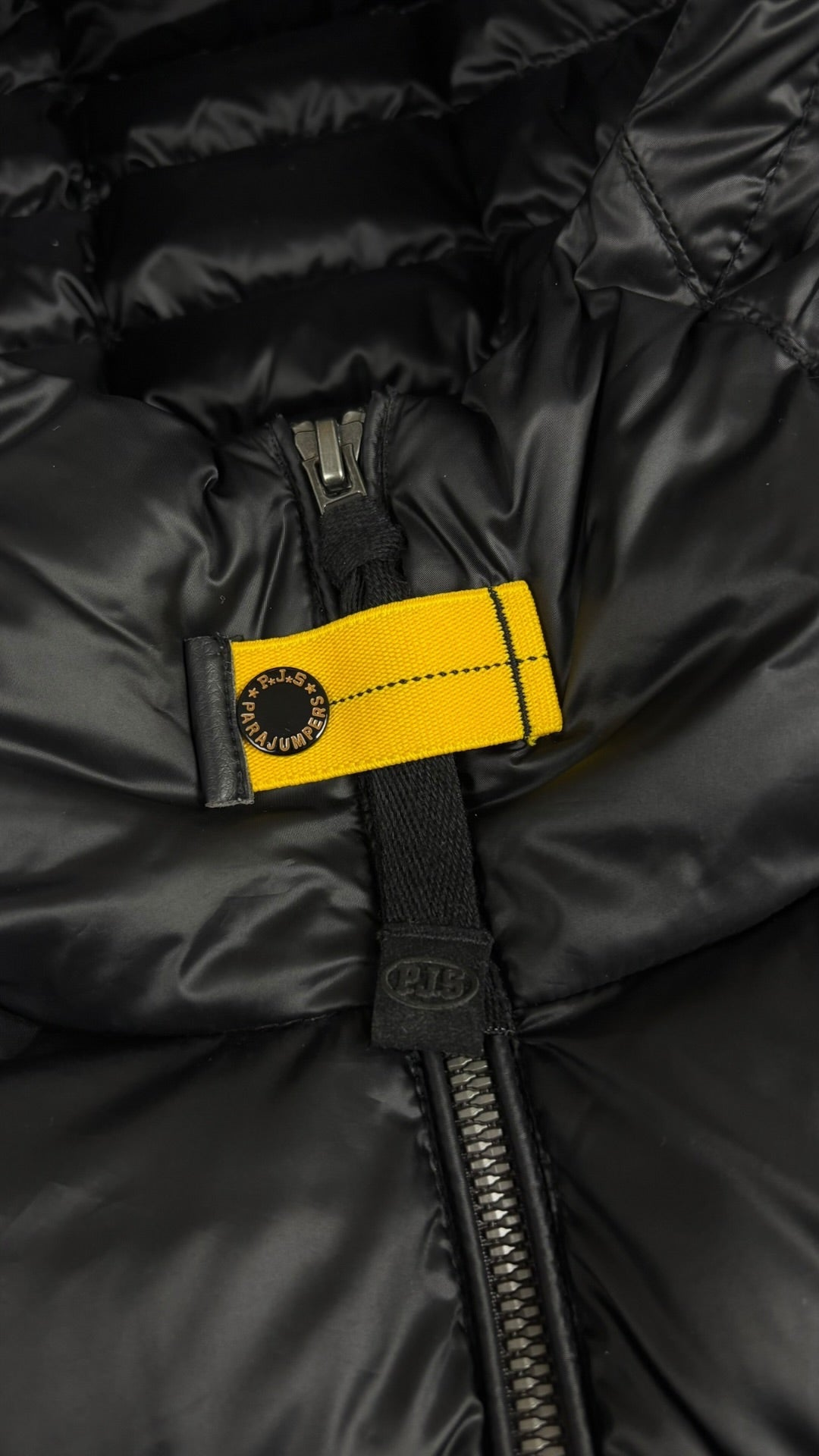 Doudoune Parajumpers noir taille S - Détail