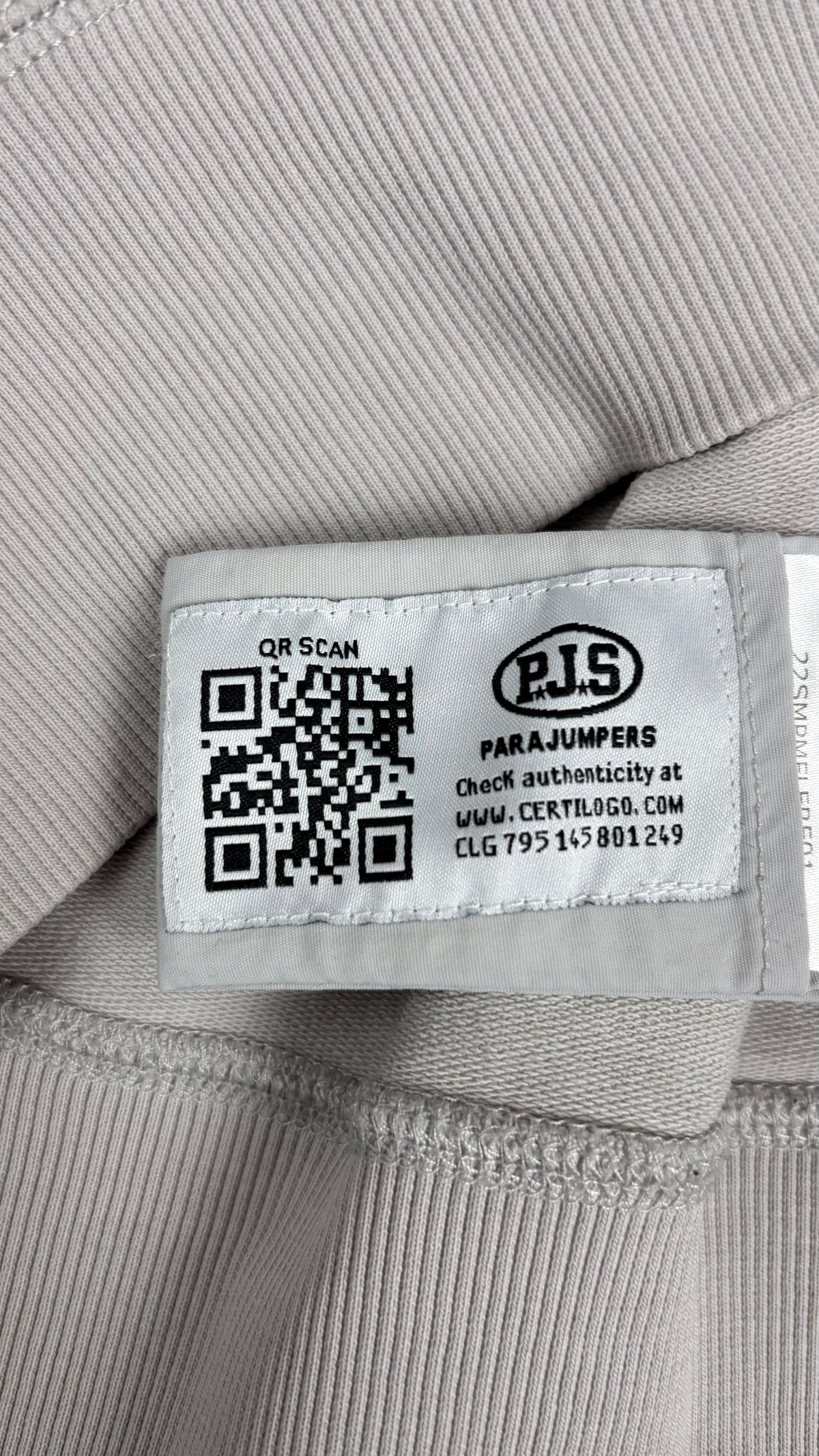 Sweat Parajumpers Fleece à Poche Nylon gris clair, détail étiquettes et finitions — vue 6