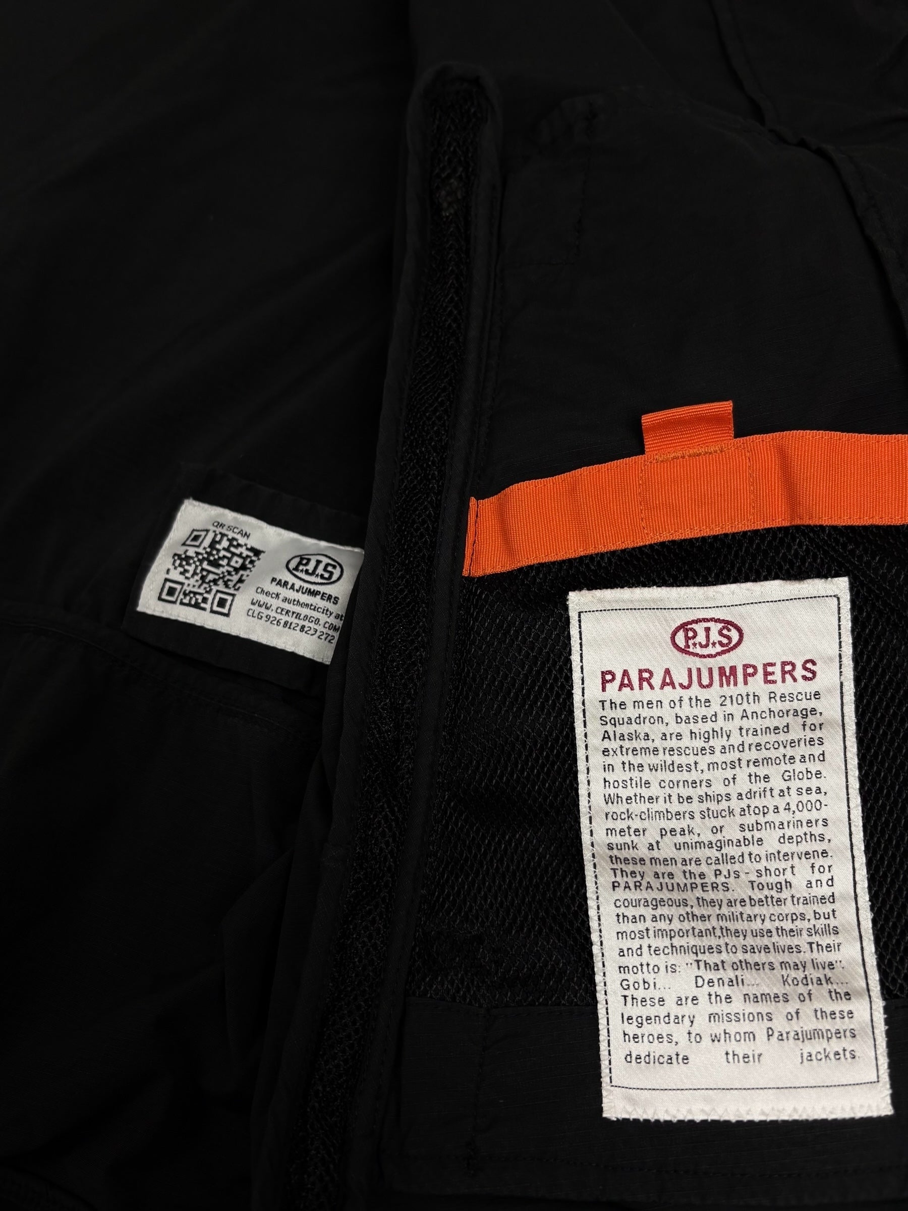 Veste Parajumpers noir taille L - Logo et étiquette