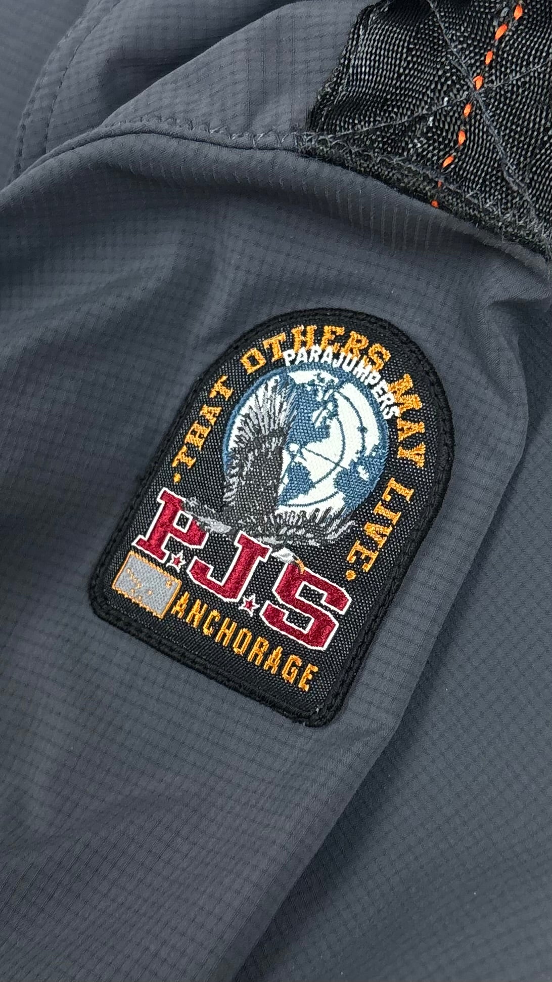 Veste Parajumpers Soft Shell gris taille S, détail étiquettes et finitions — vue 4