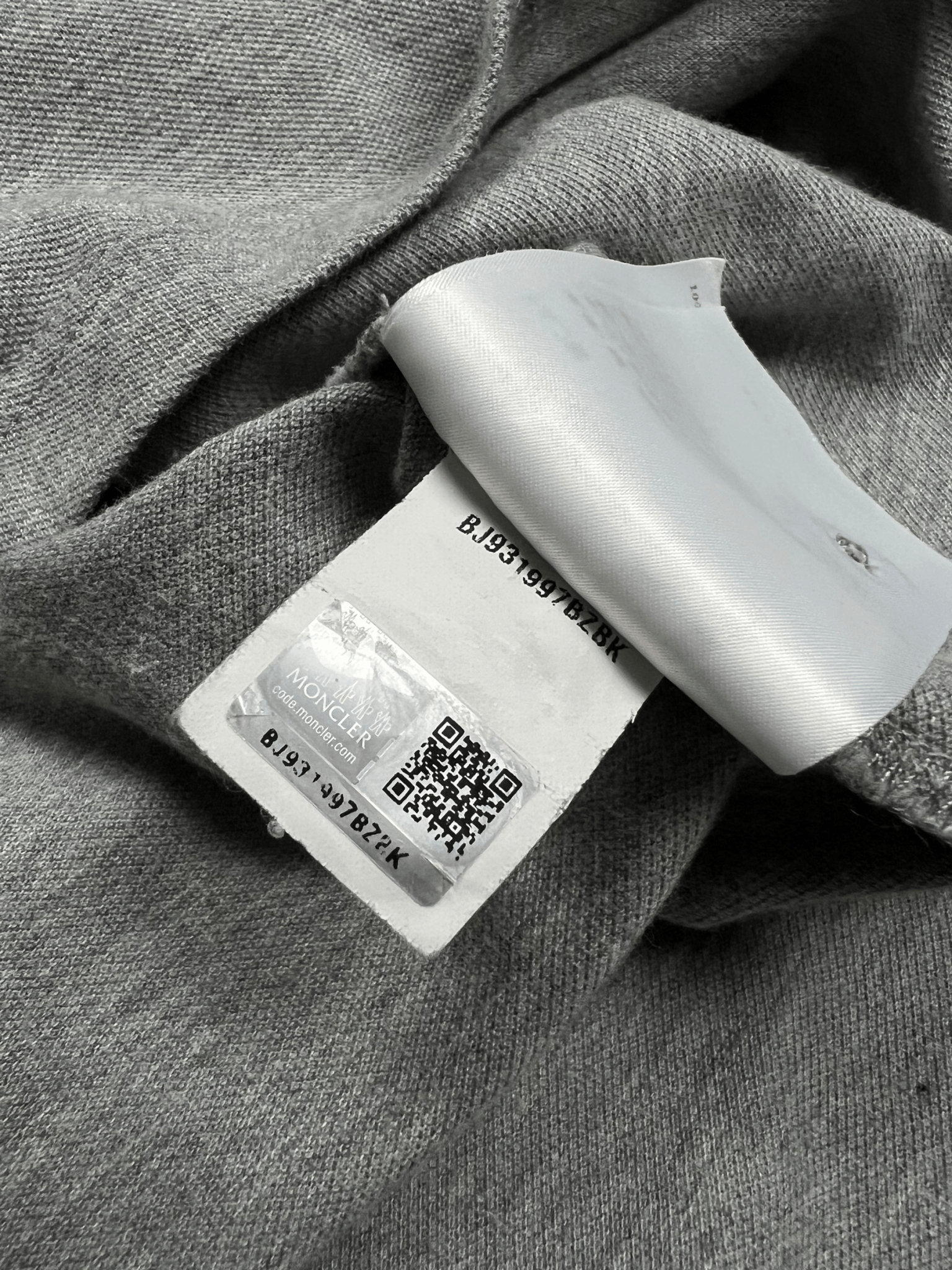 POLO MONCLER - NB08 SHOP