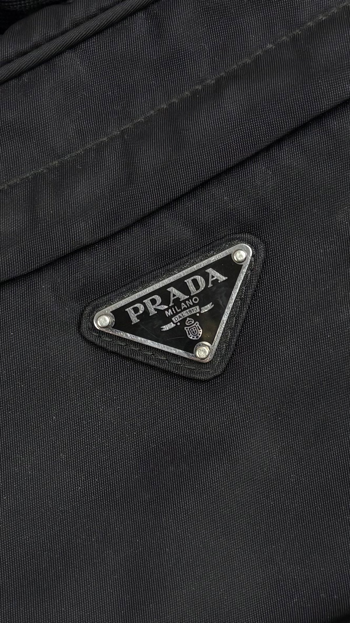 Sacoche Banane Prada Tessuto noir, détail matière et finitions — vue 3