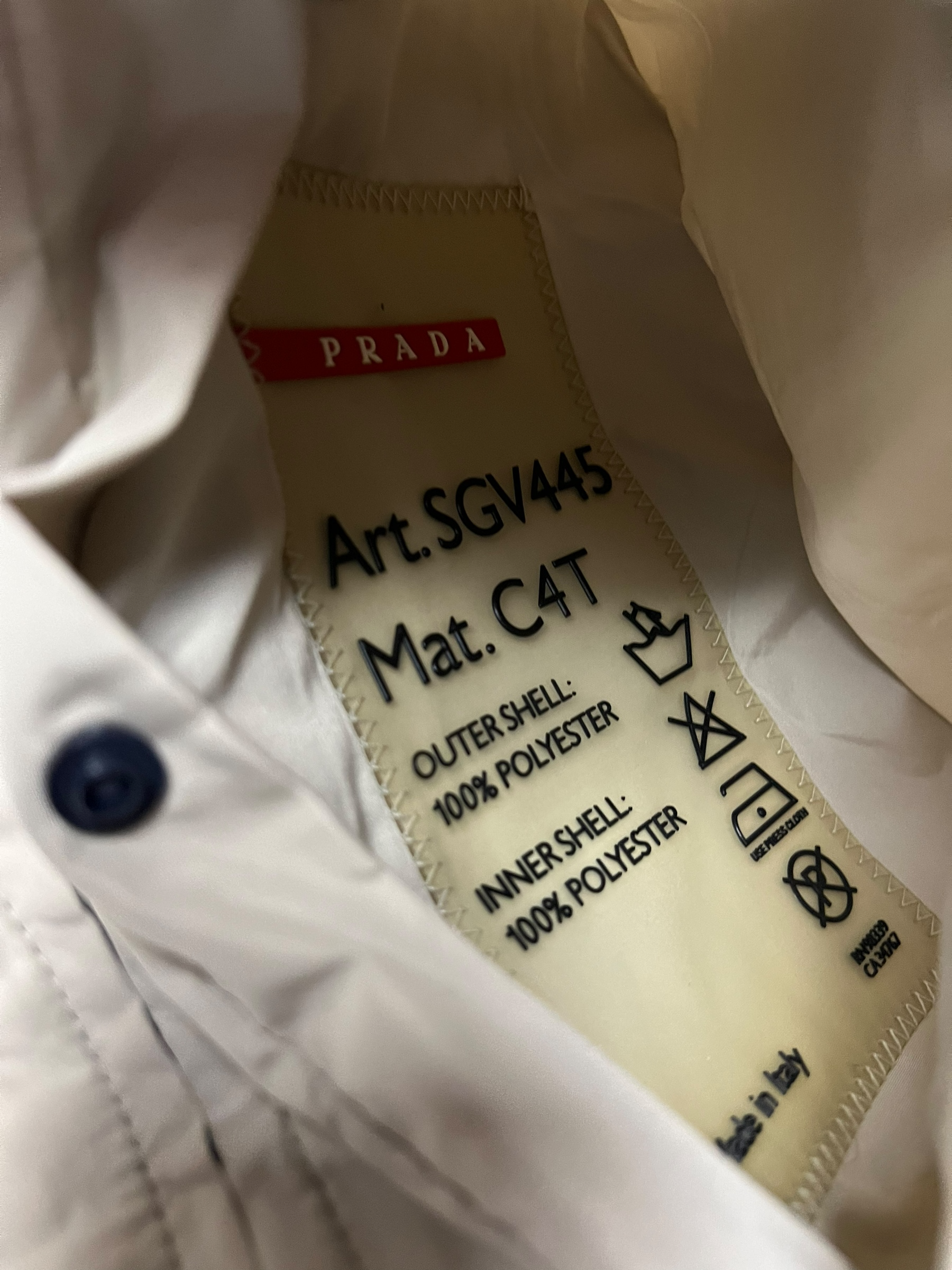 Veste Prada noir / blanc taille L - Logo et étiquette