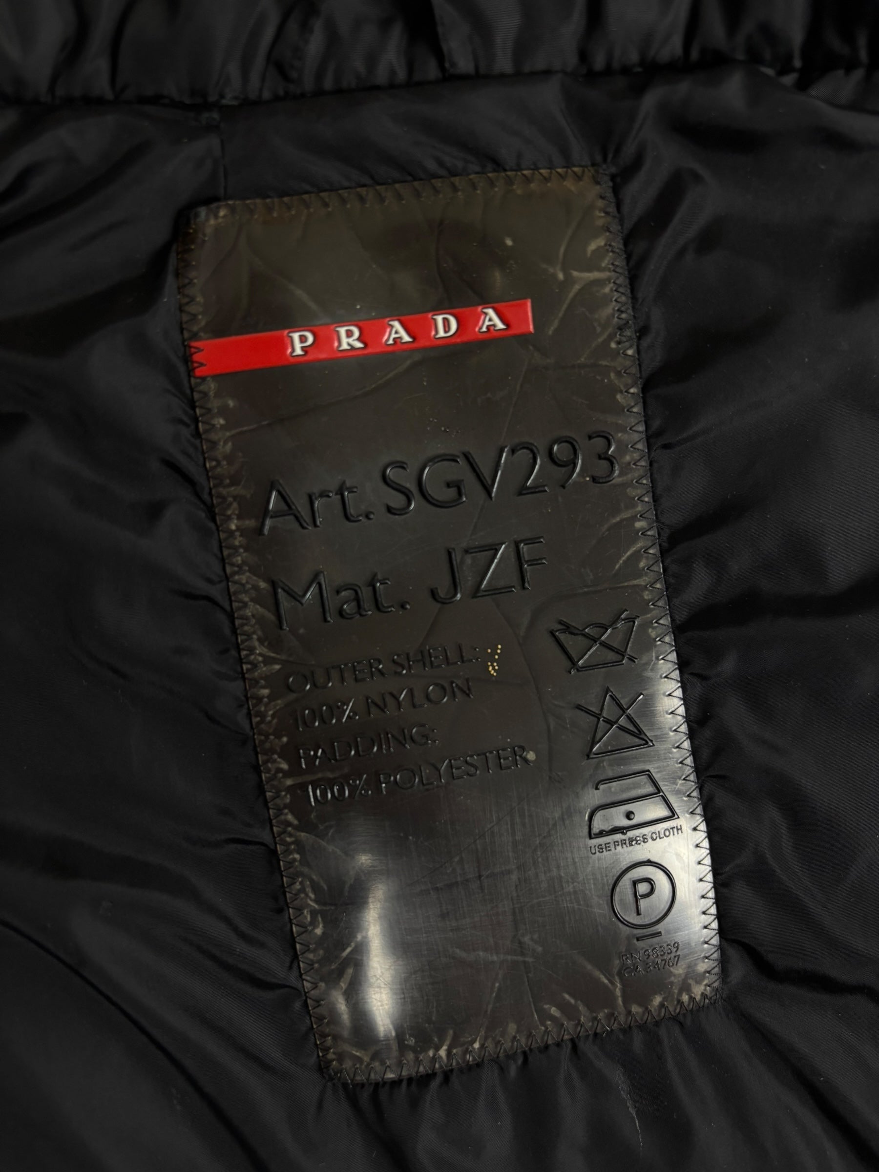 Veste Prada noir taille 48 - Logo et étiquette
