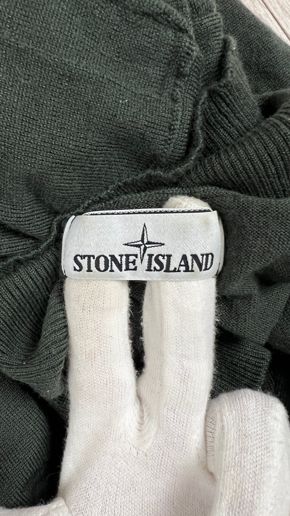 Pull Col Roulé Stone Island en Laine vert, taille XL – photo complémentaire 1 – NB08 Shop