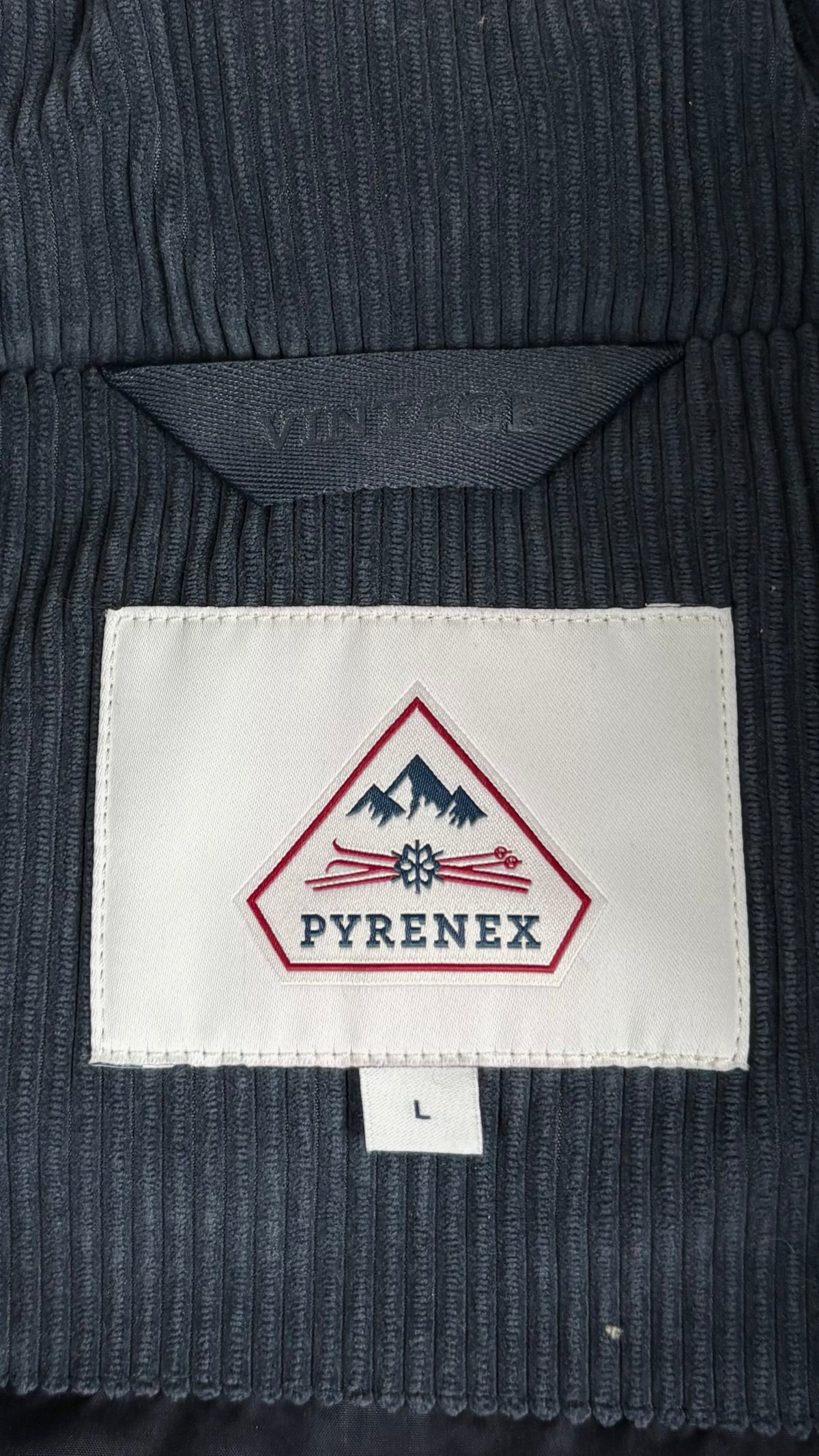 Gilet Doudoune Pyrenex John 2 Velvet marine, détail étiquettes et finitions — vue 4