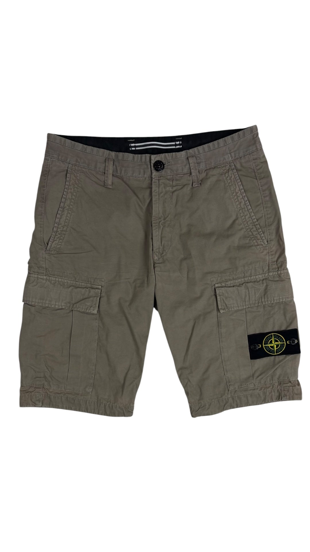 Short cargo Stone Island crème W29 reconditionné - vue face | Authentique NB08