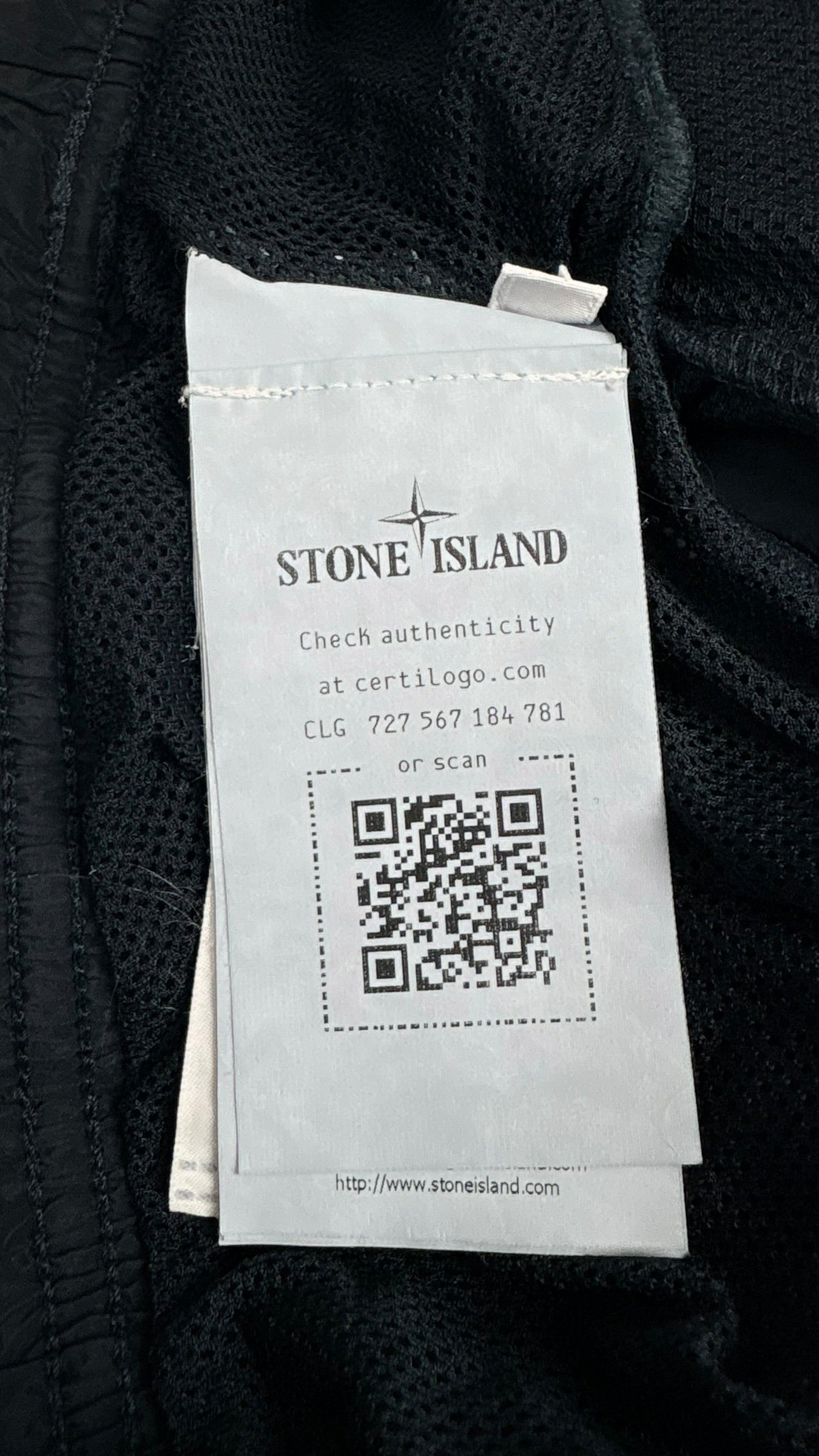 Short de bain Stone Island marine — logo brodé sur l'avant