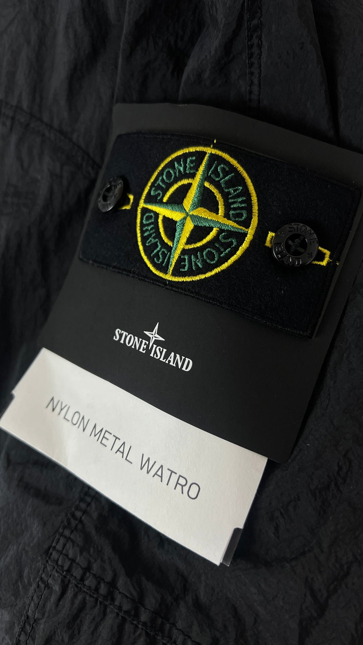 Blouson Stone Island Nylon Metal Watro-TC Econyl noir, détail étiquettes et finitions — vue 3