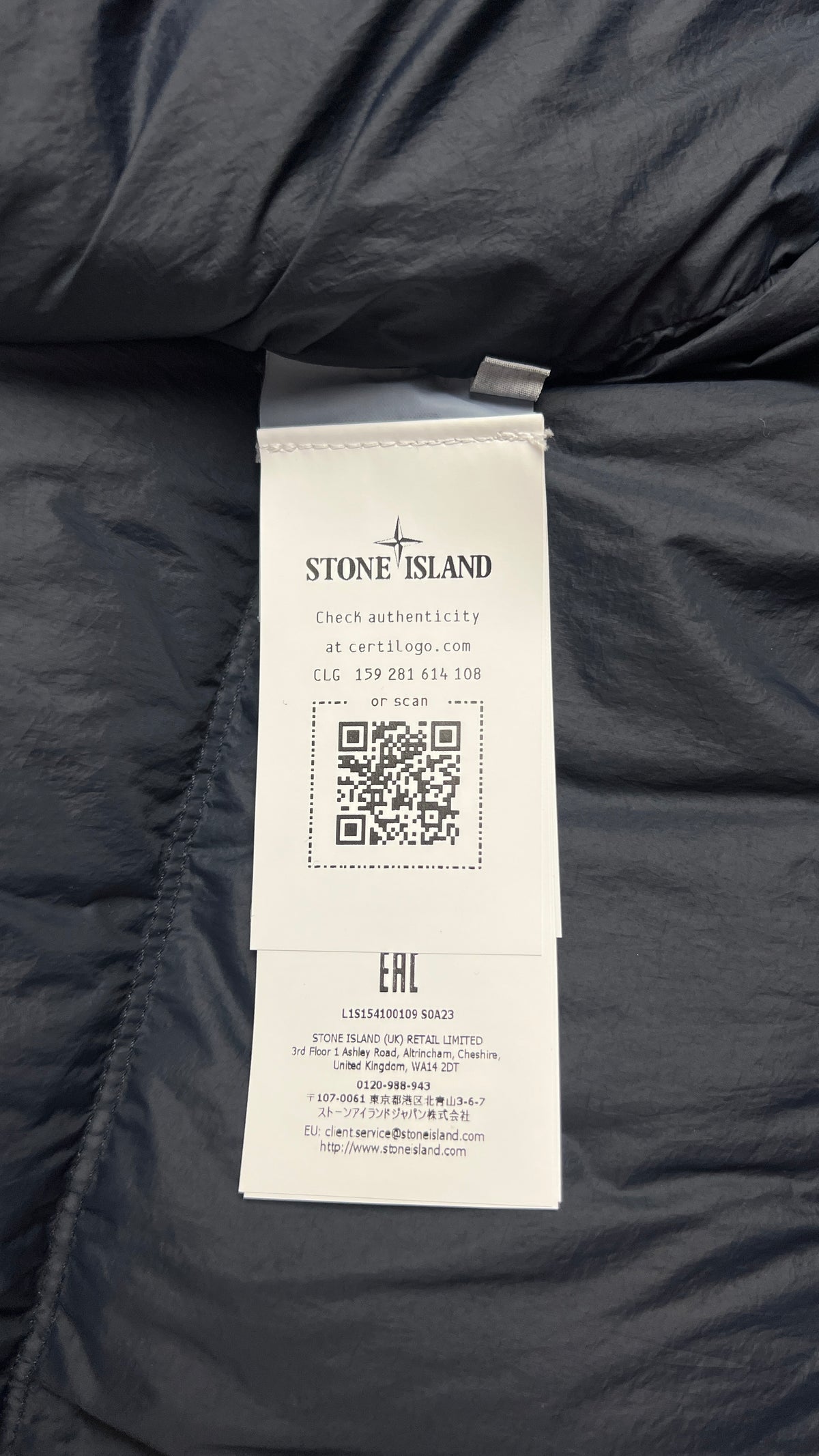 Doudoune Stone Island Crinkle Reps NY marine, détail étiquettes et finitions — vue 4