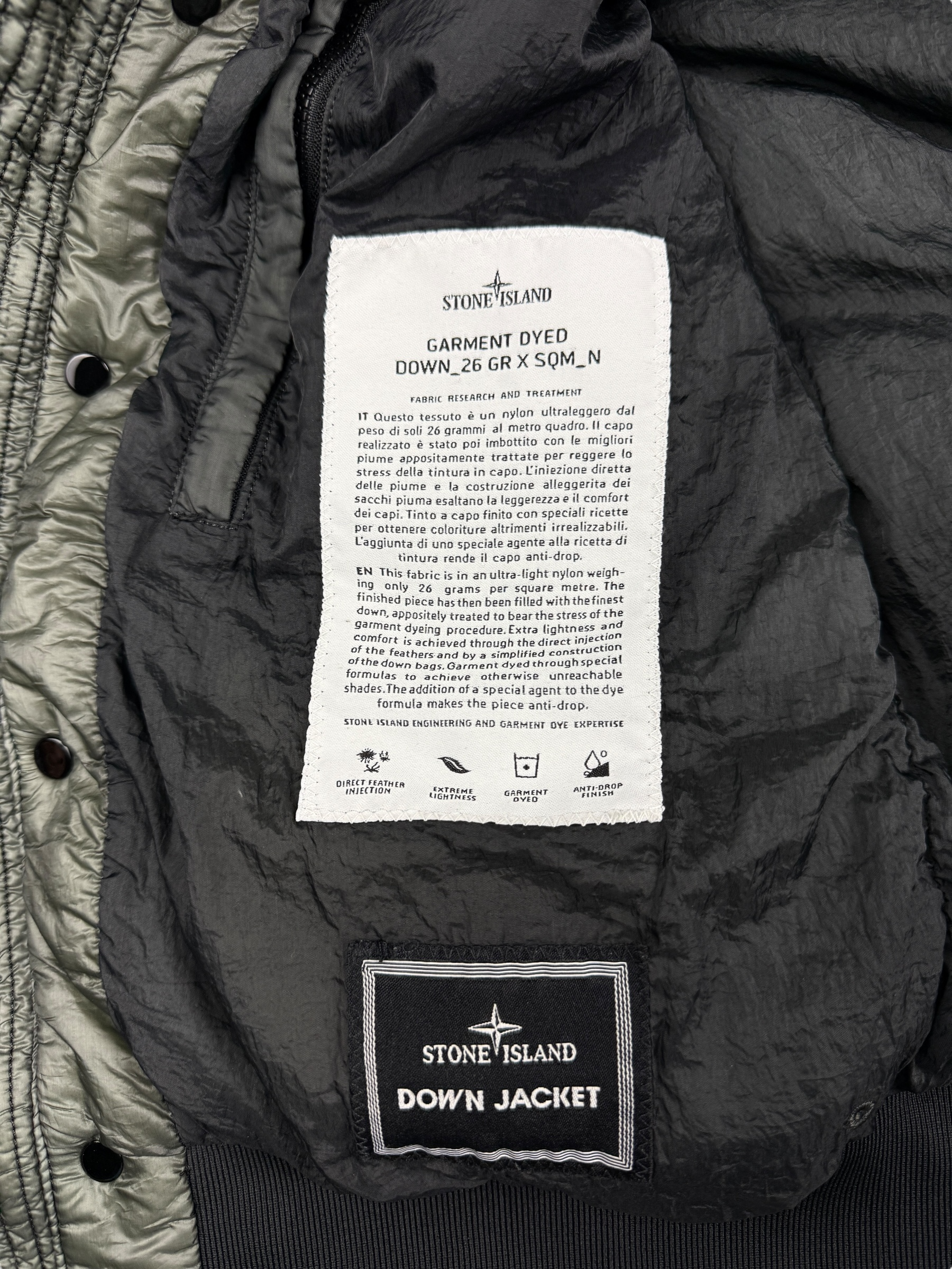 Doudoune Stone Island kaki taille M - Logo et étiquette
