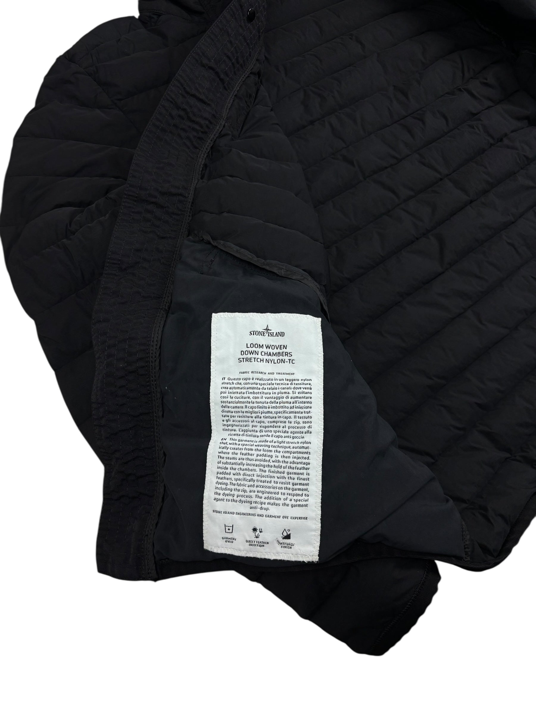 Doudoune Stone Island noir taille L - Logo et étiquette