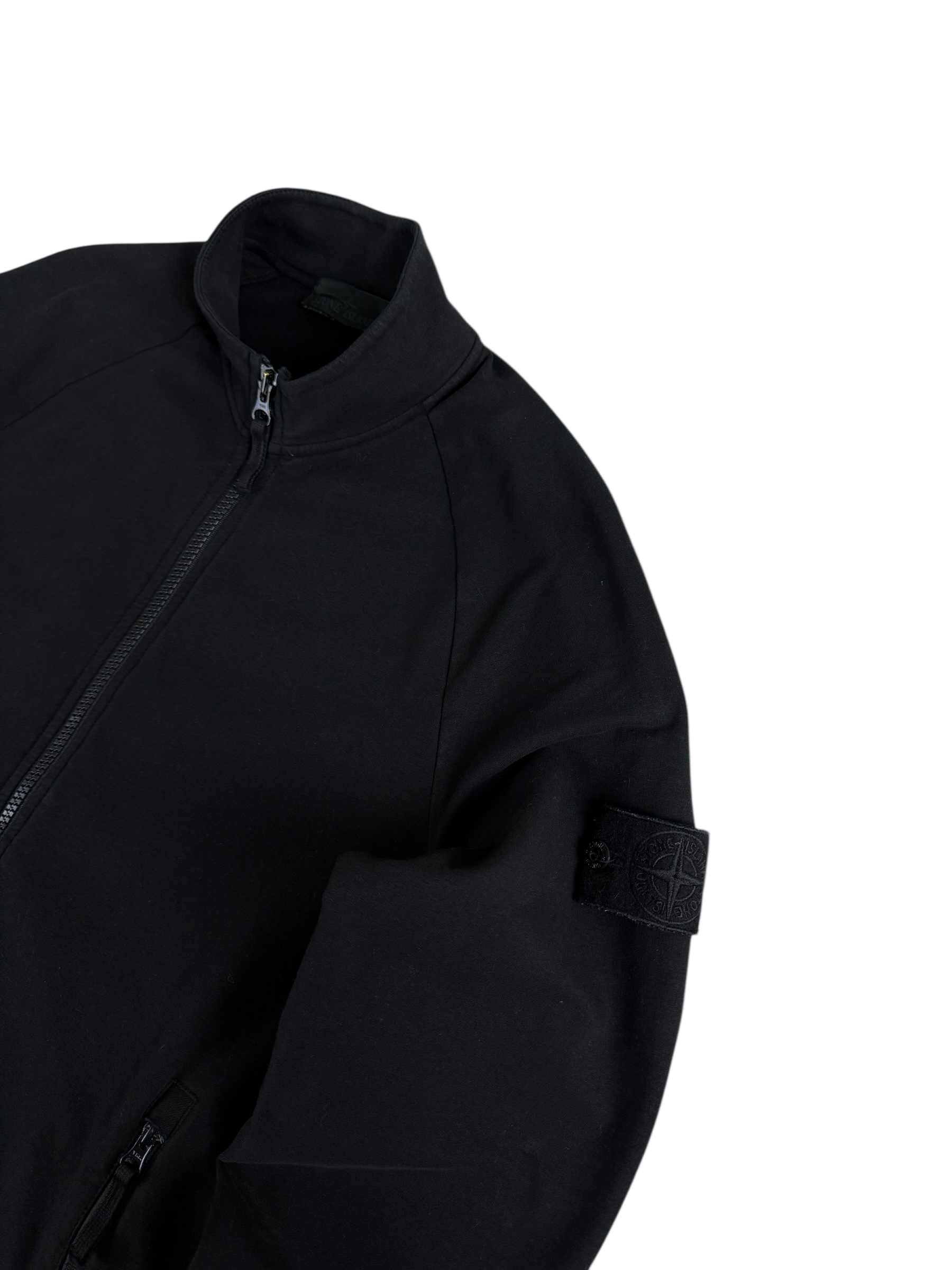 Gilet Stone Island noir taille L - Logo et étiquette