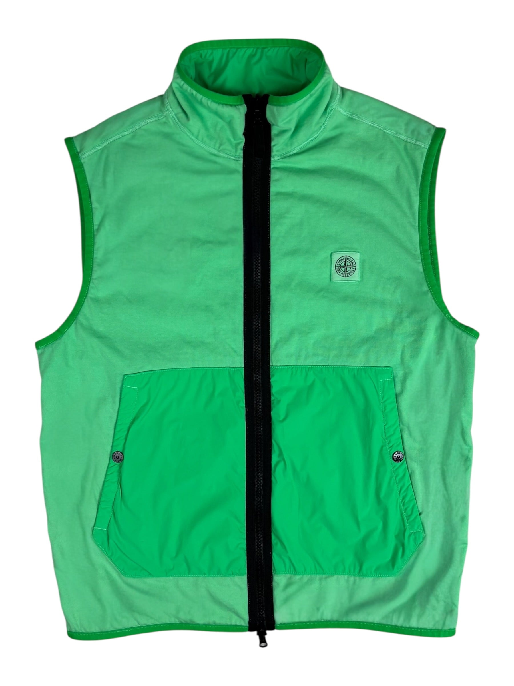 Gilet Stone Island vert taille L - Logo et étiquette