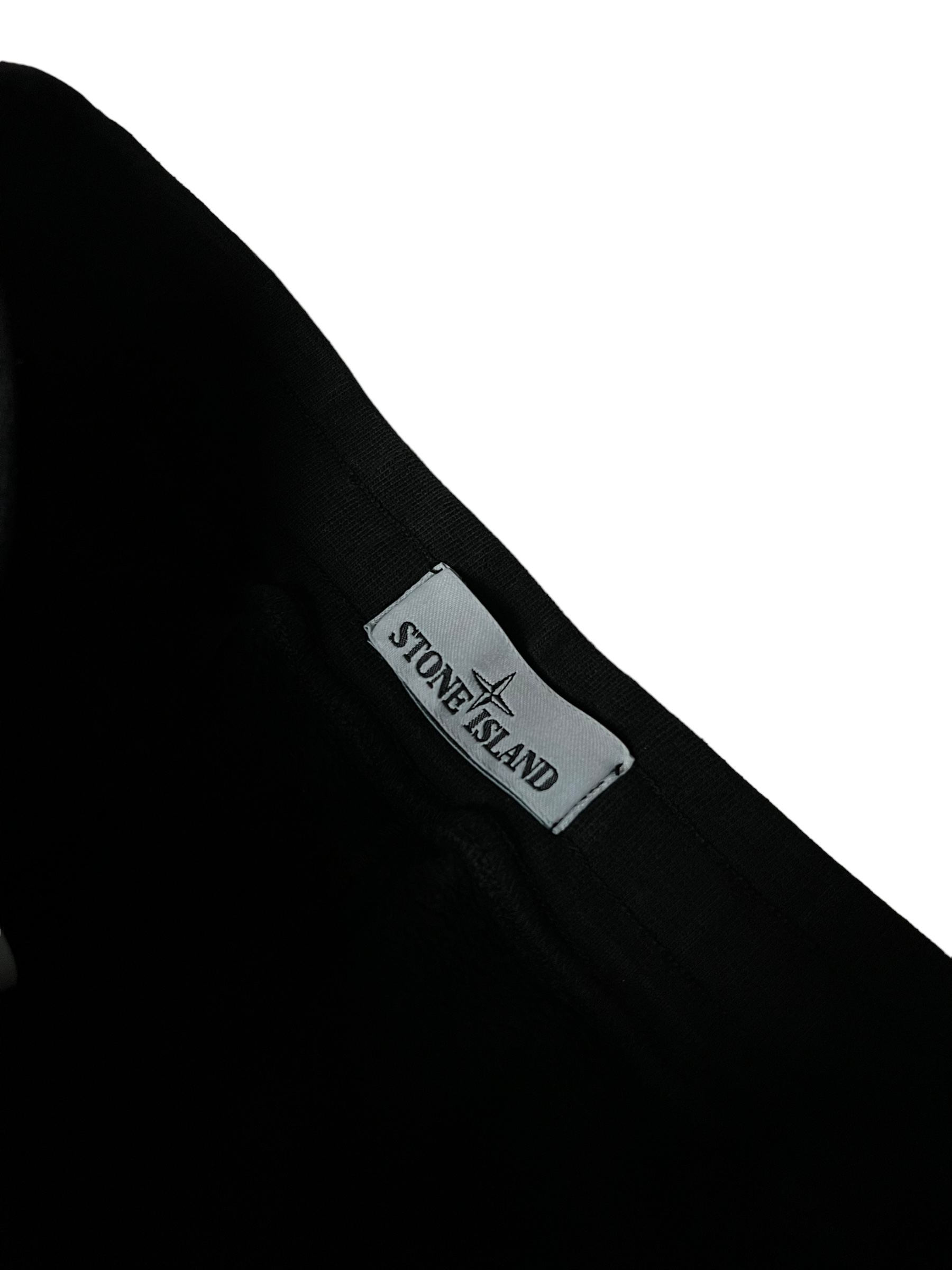 Jogging Stone Island noir taille S - Logo et étiquette