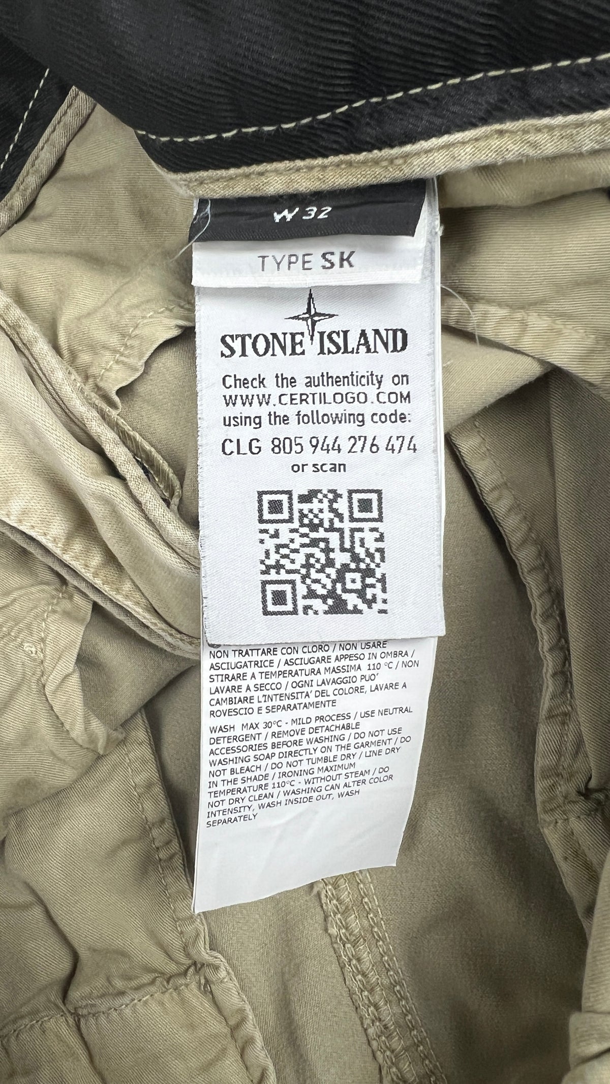 Pantalon Cargo Stone Island kaki clair taille W32, détail étiquettes et finitions — vue 5