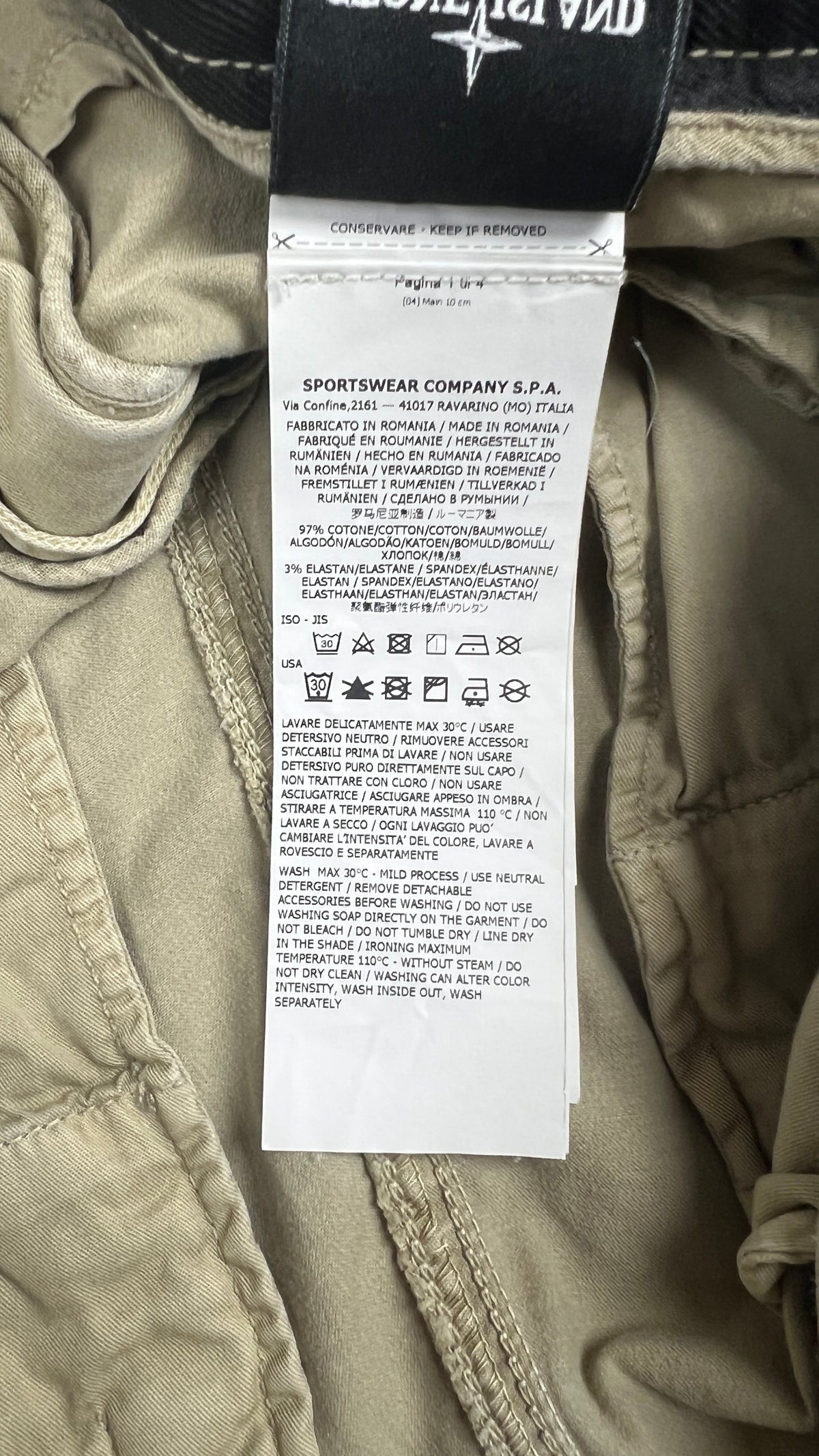 Pantalon Cargo Stone Island kaki clair taille W32, détail étiquettes et finitions — vue 6