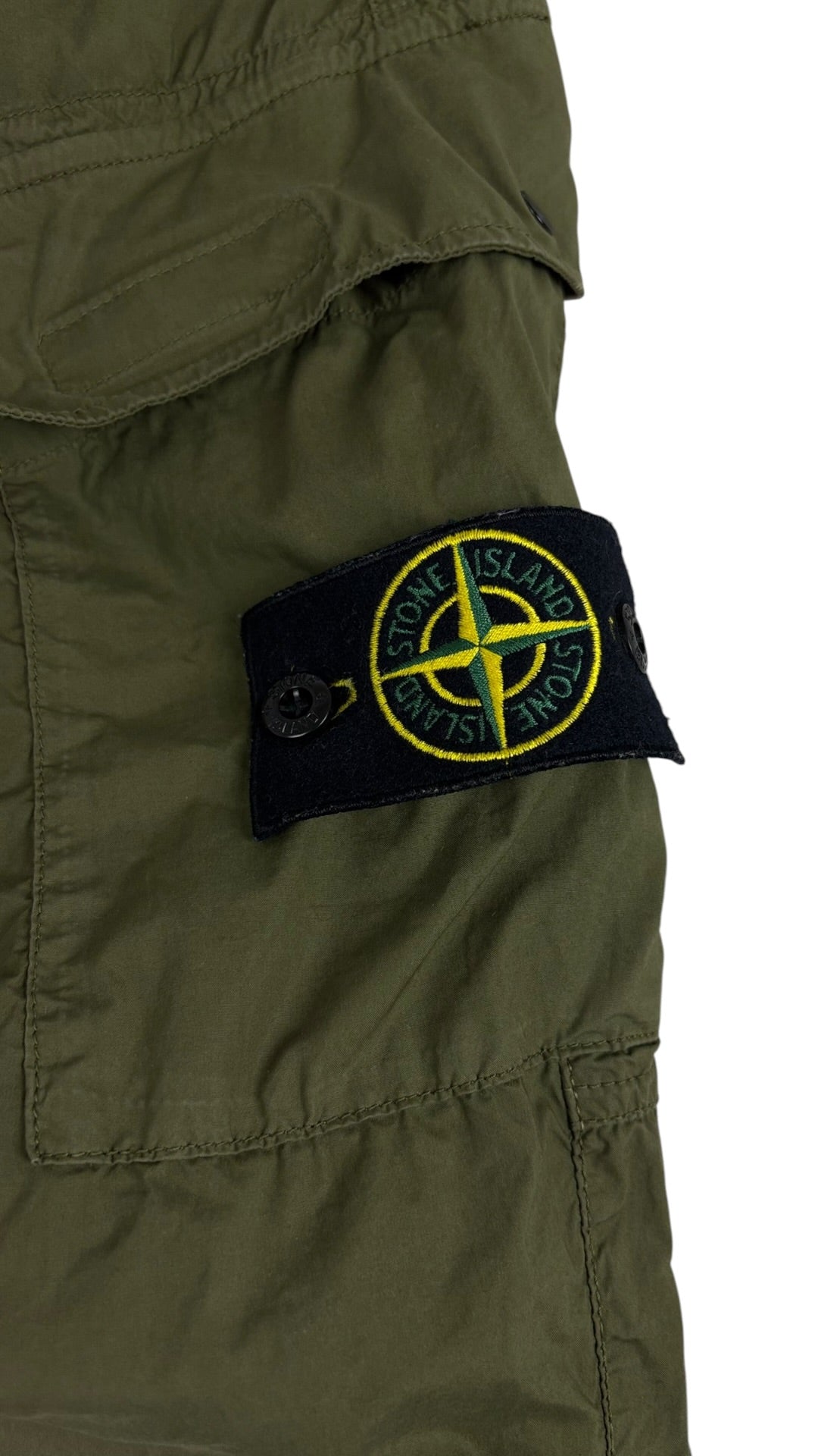 Pantalon Stone Island kaki taille W34 - Détail