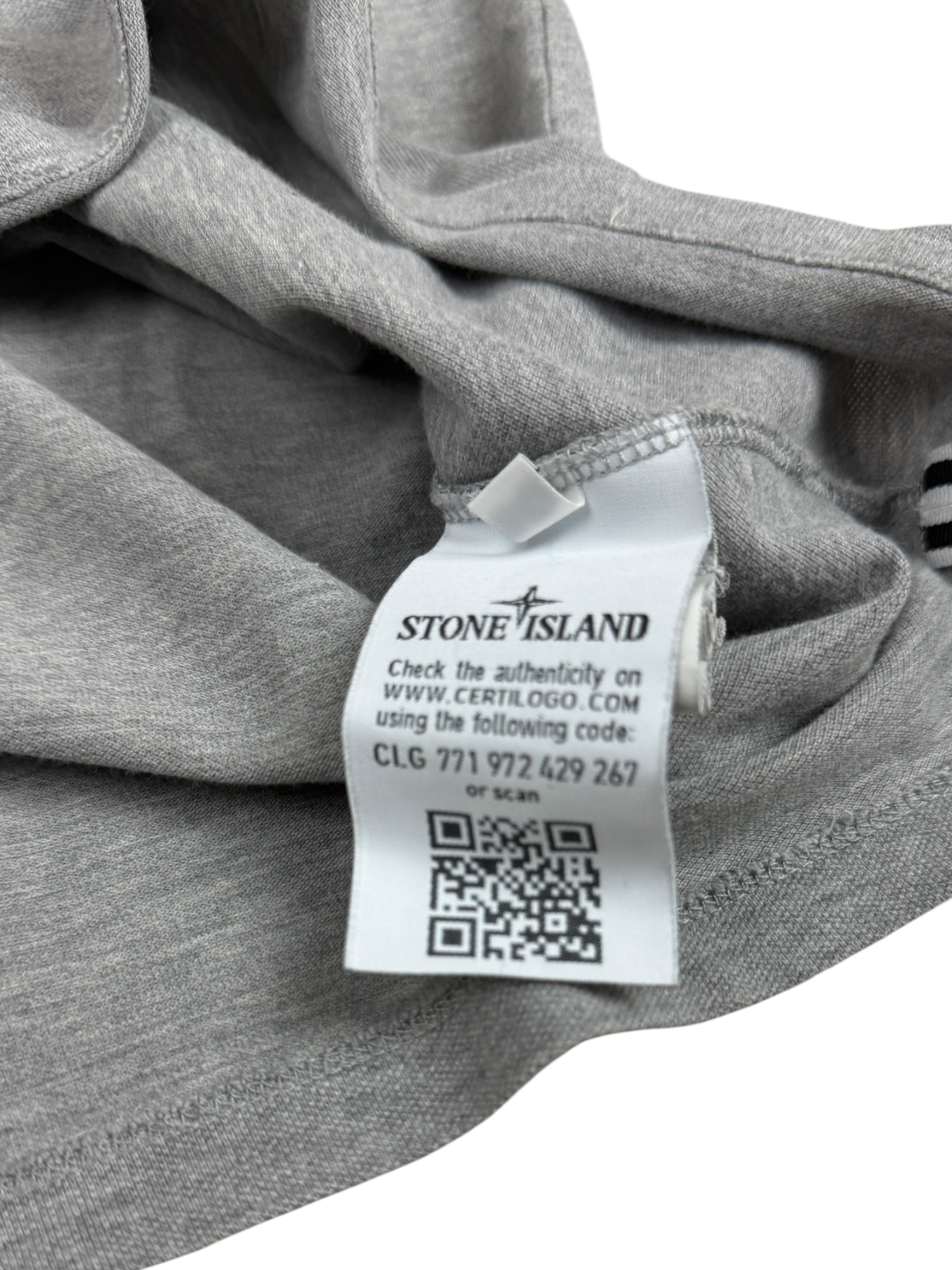 Polo Stone Island gris clair taille L - Détail