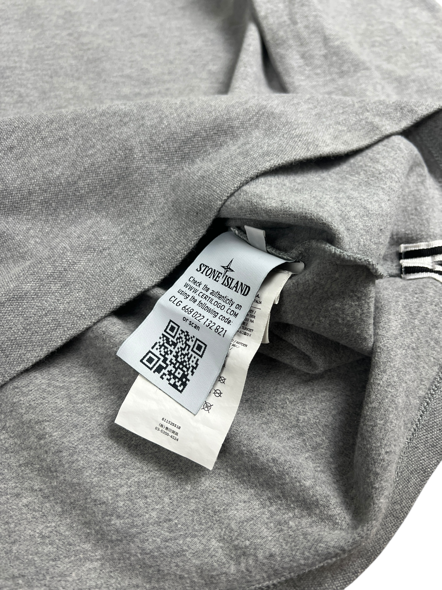 Polo Stone Island gris taille S - Détail