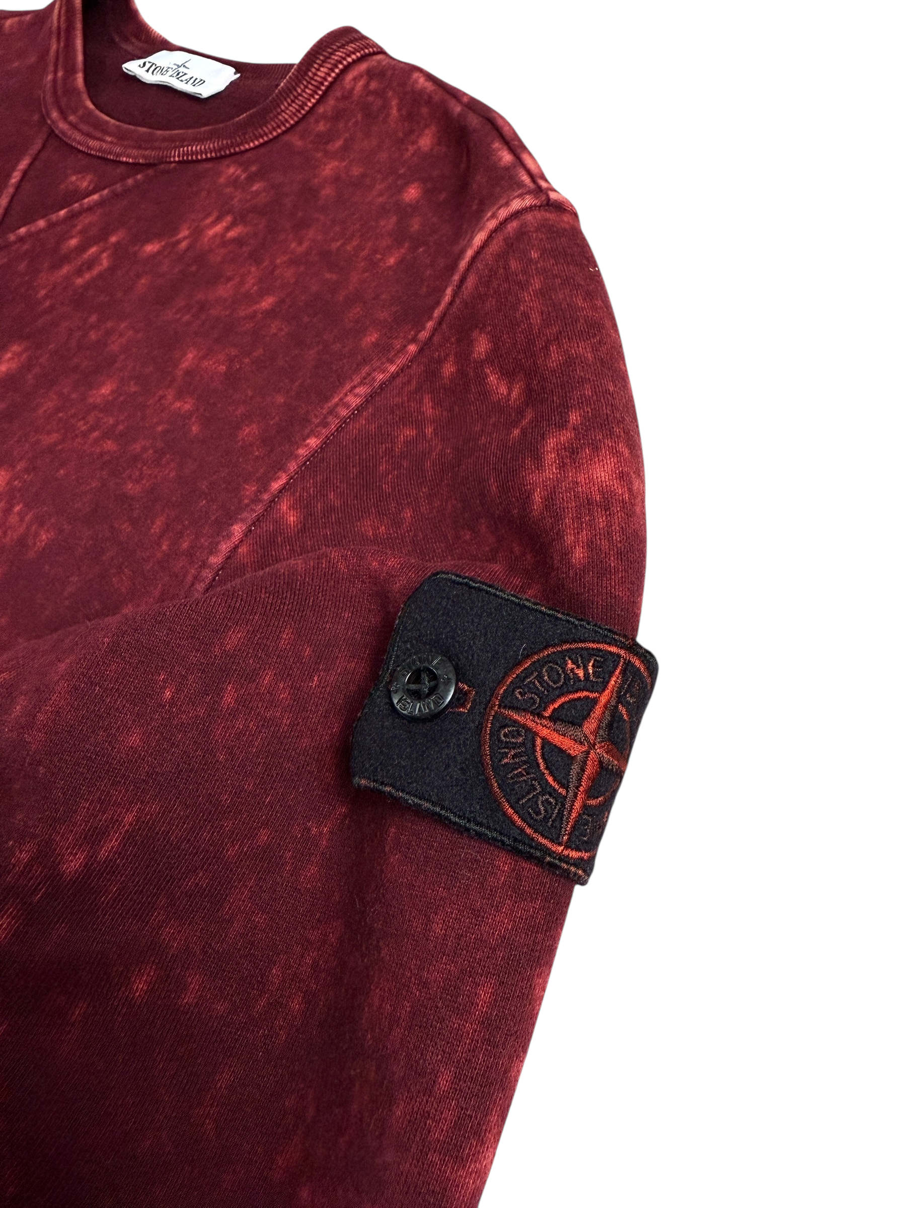 Pull Stone Island rouge taille M - Logo et étiquette