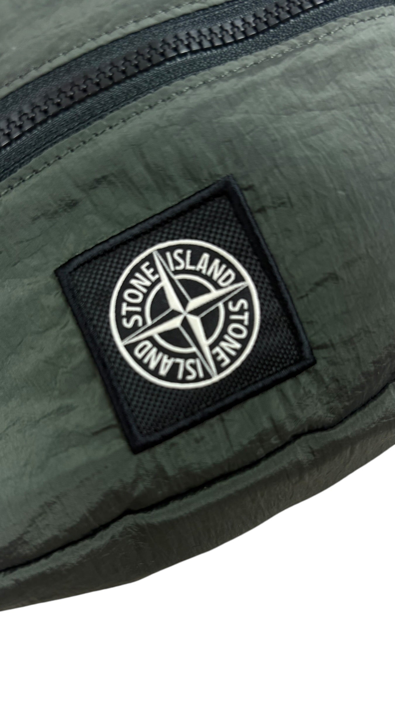 Sacoche Stone Island kaki taille JUNIOR - Vue de dos