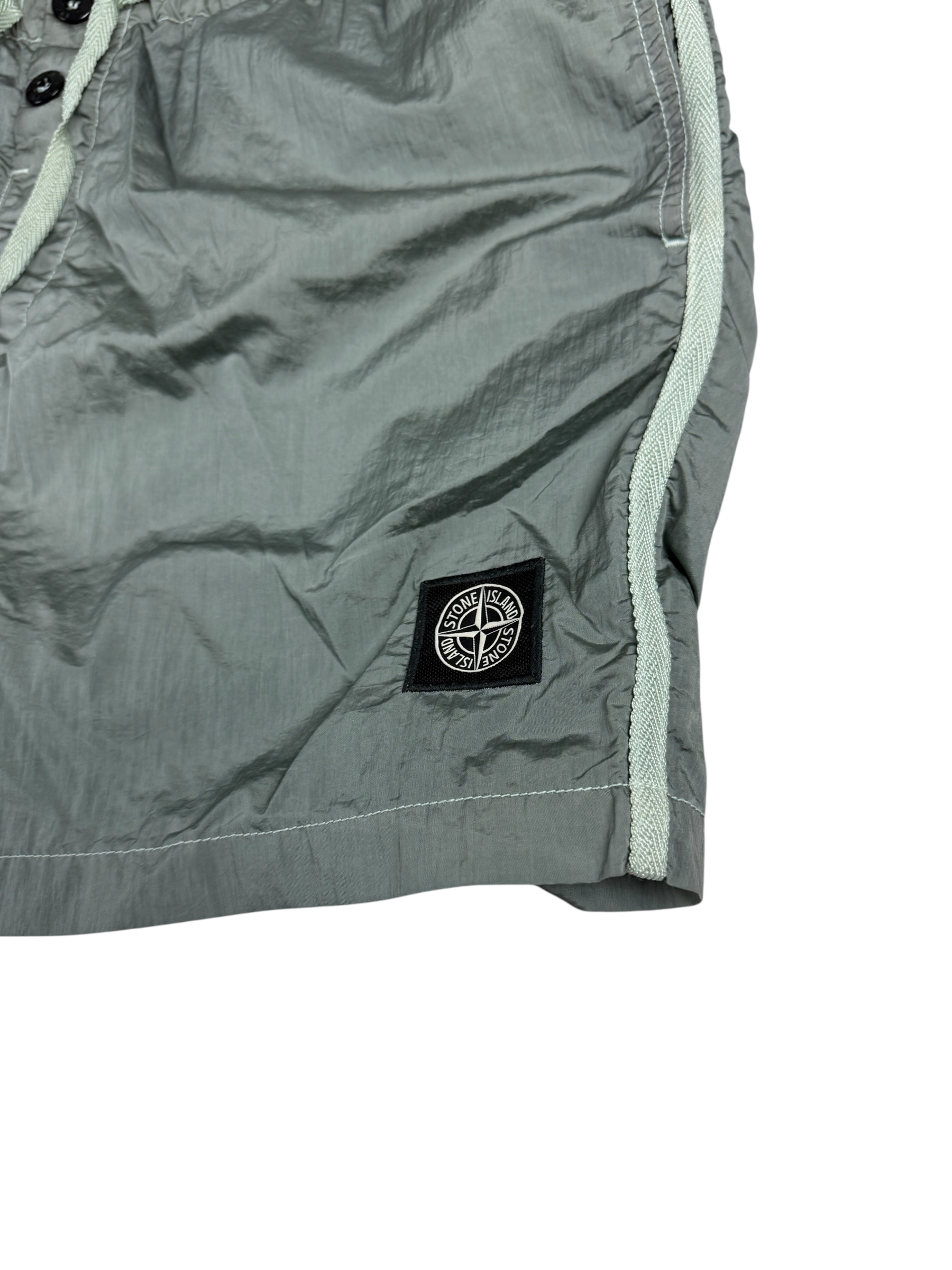 Short Stone Island gris taille XL - Détail