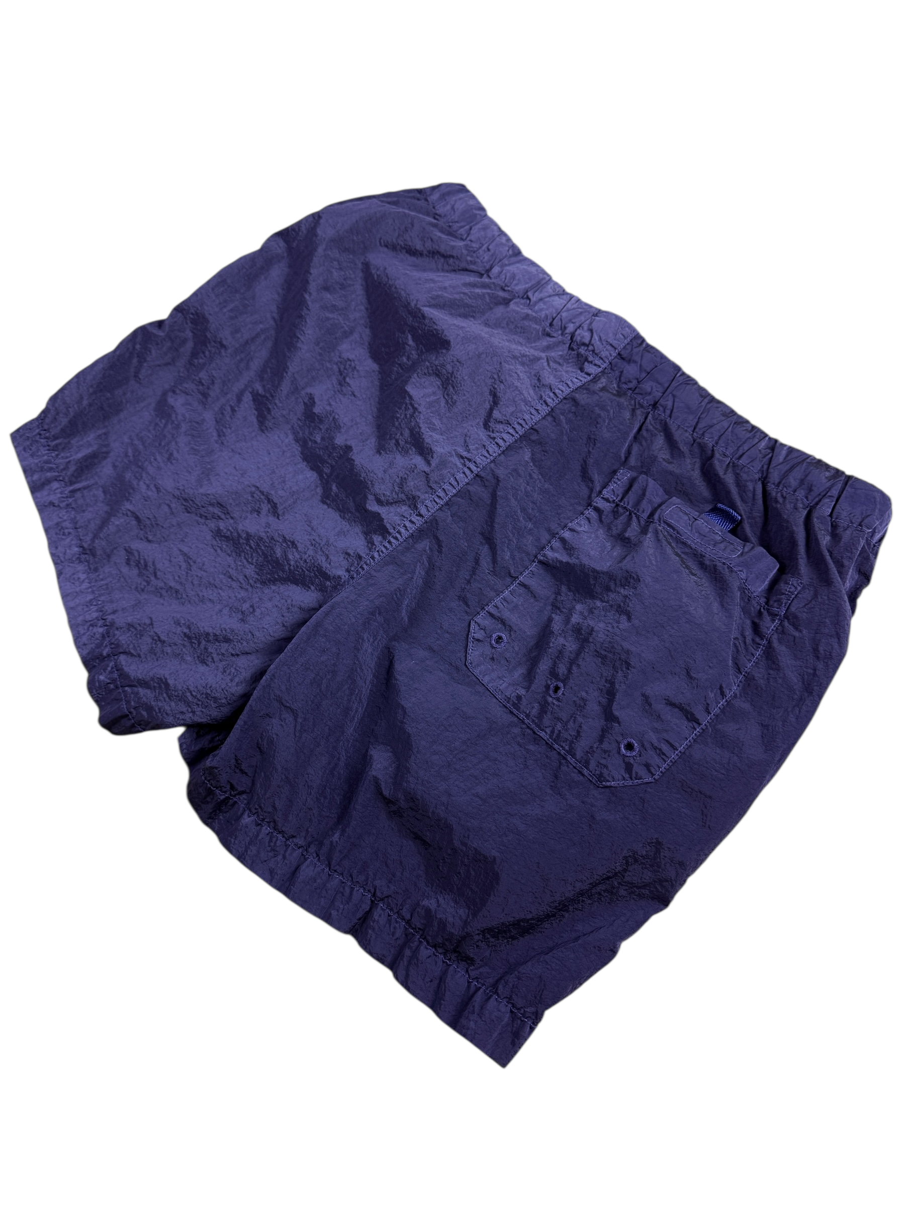 Short Stone Island mauve taille S - Logo et étiquette