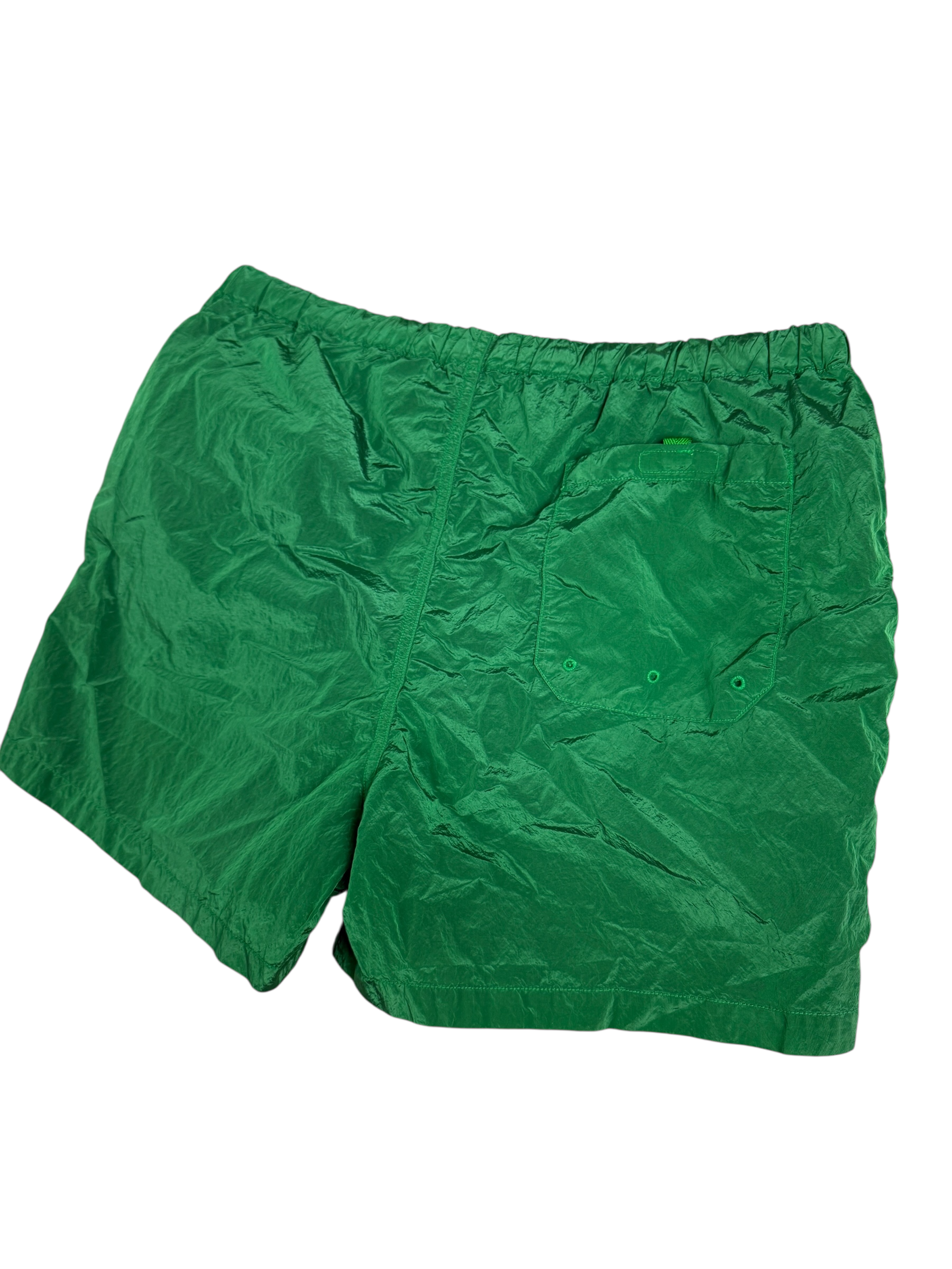 Short Stone Island vert taille L - Détail