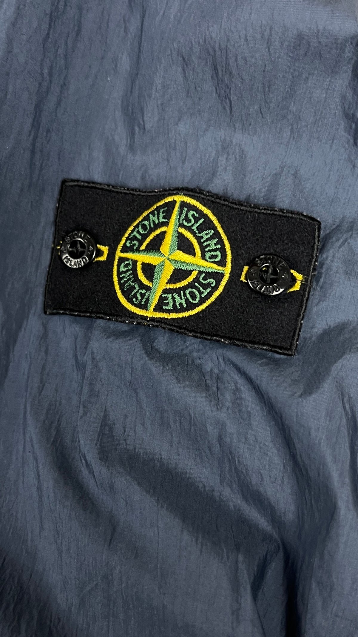 Surchemise Stone Island Mussola Watro marine, détail étiquettes et finitions — vue 3