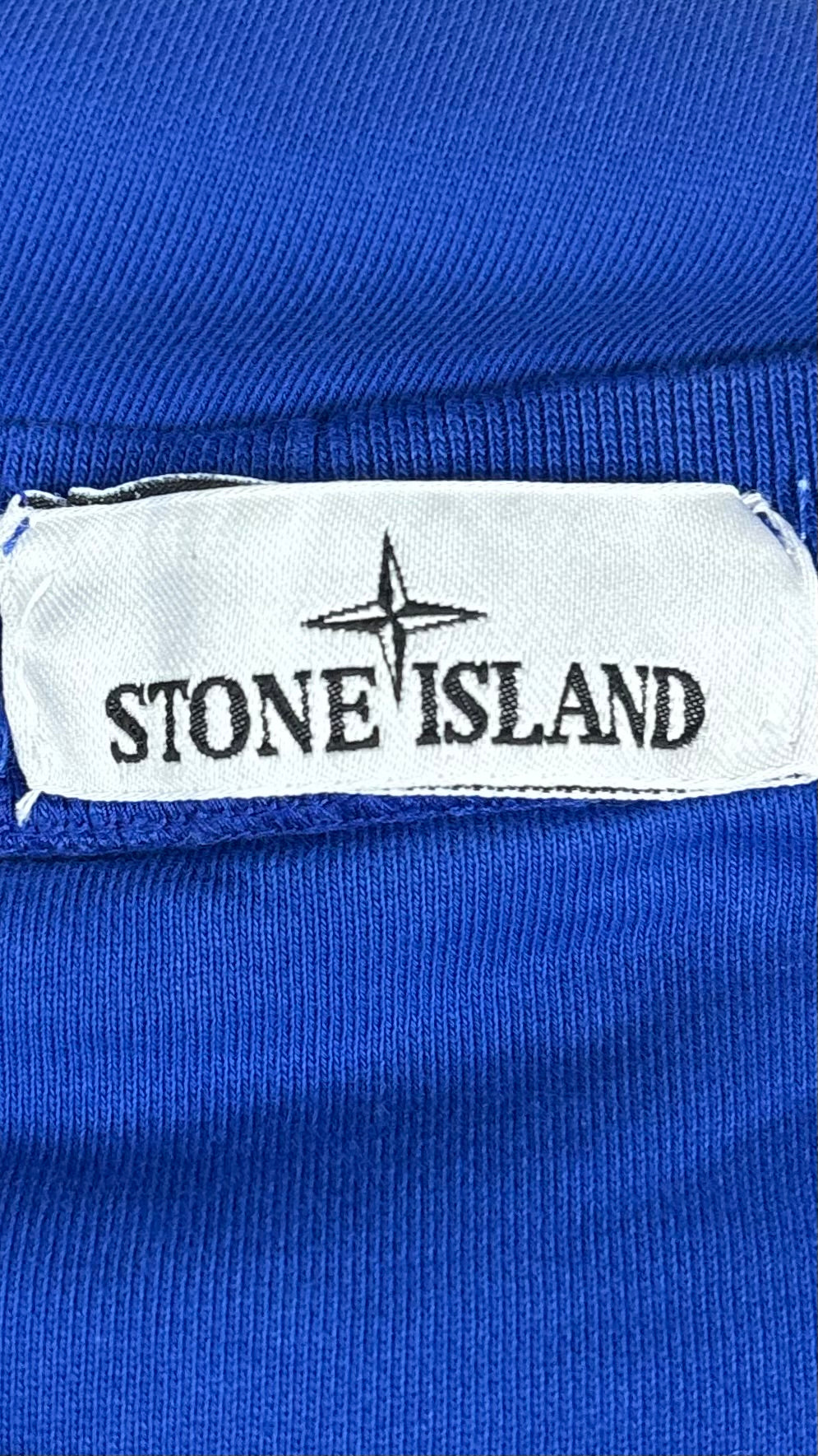 Sweat-shirt Crewneck Stone Island bleu taille L, détail étiquettes et finitions — vue 4
