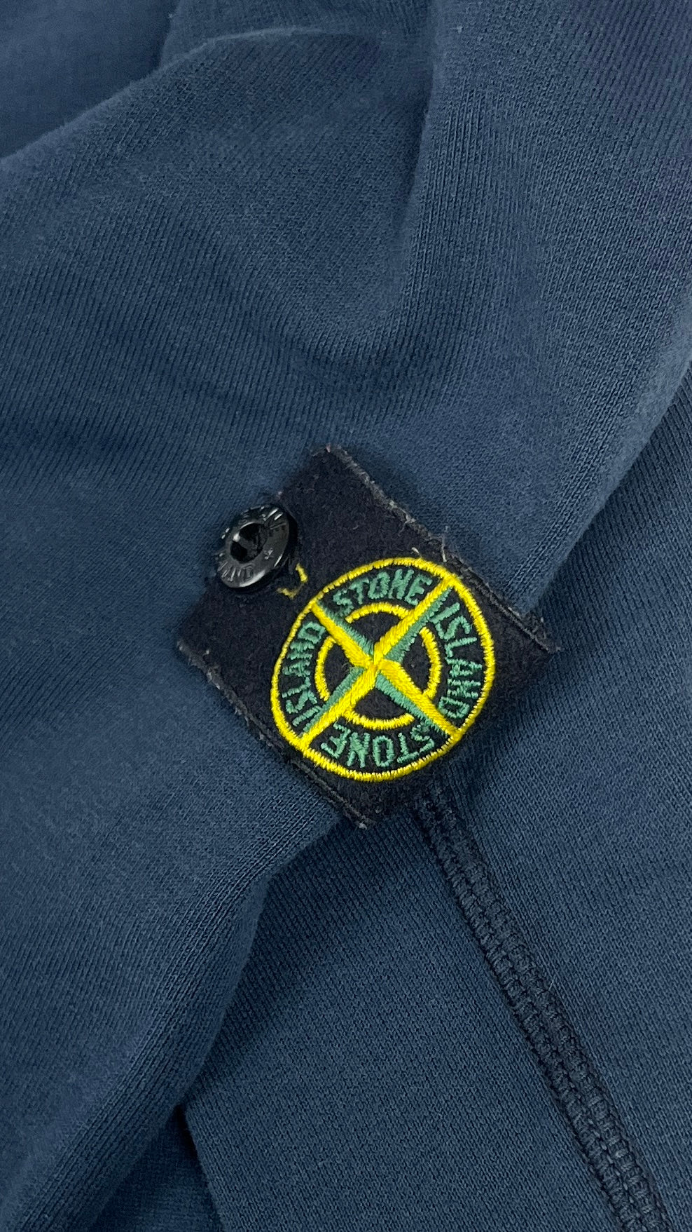 Sweat-shirt Crewneck Stone Island Junior marine taille 12 ans, détail étiquettes et finitions — vue 4