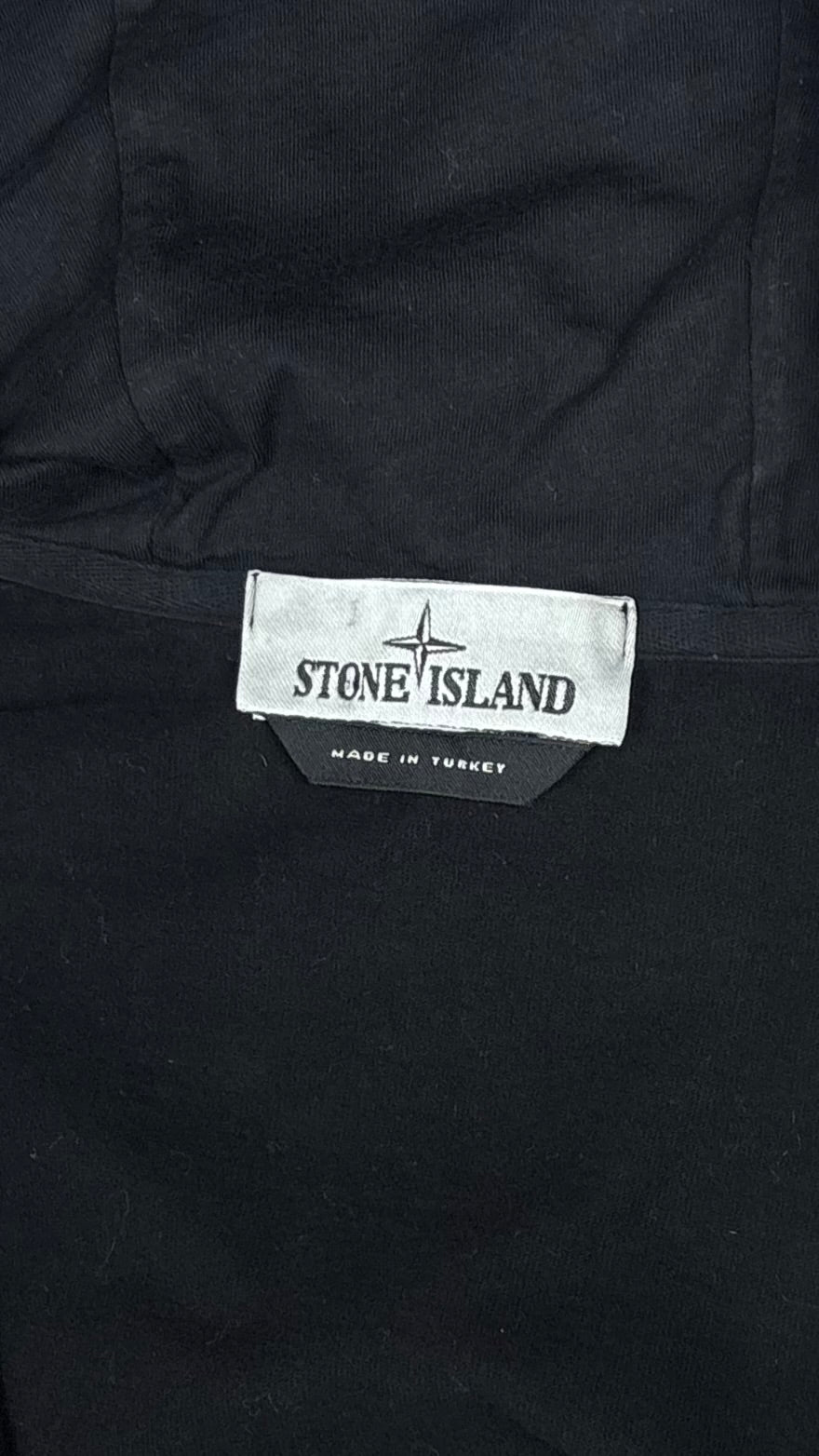 Sweat-shirt Hoodie Zippé Stone Island noir taille L, détail étiquettes et finitions — vue 4