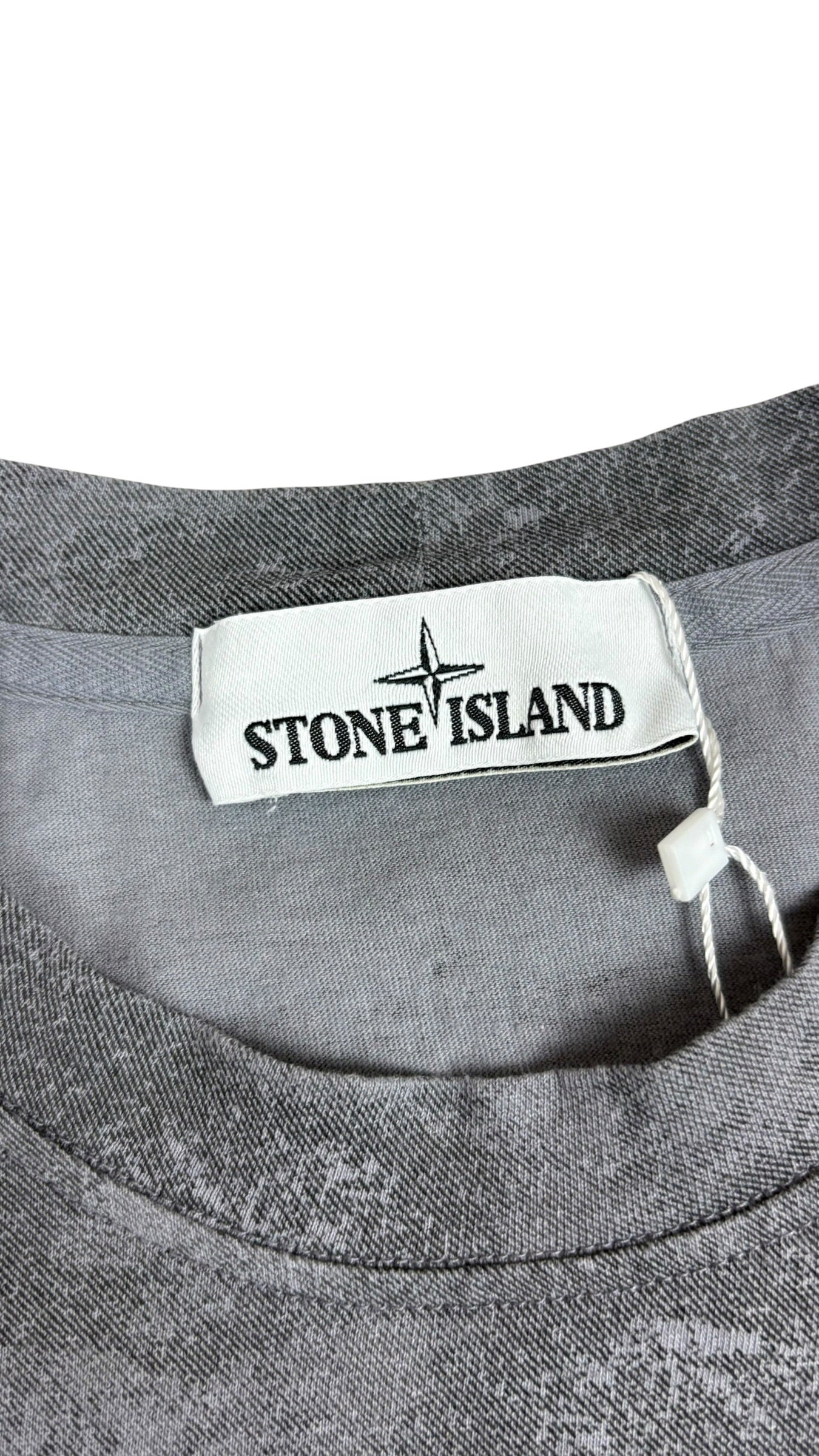 Tee-shirt Stone Island gris taille M - vue 2/4