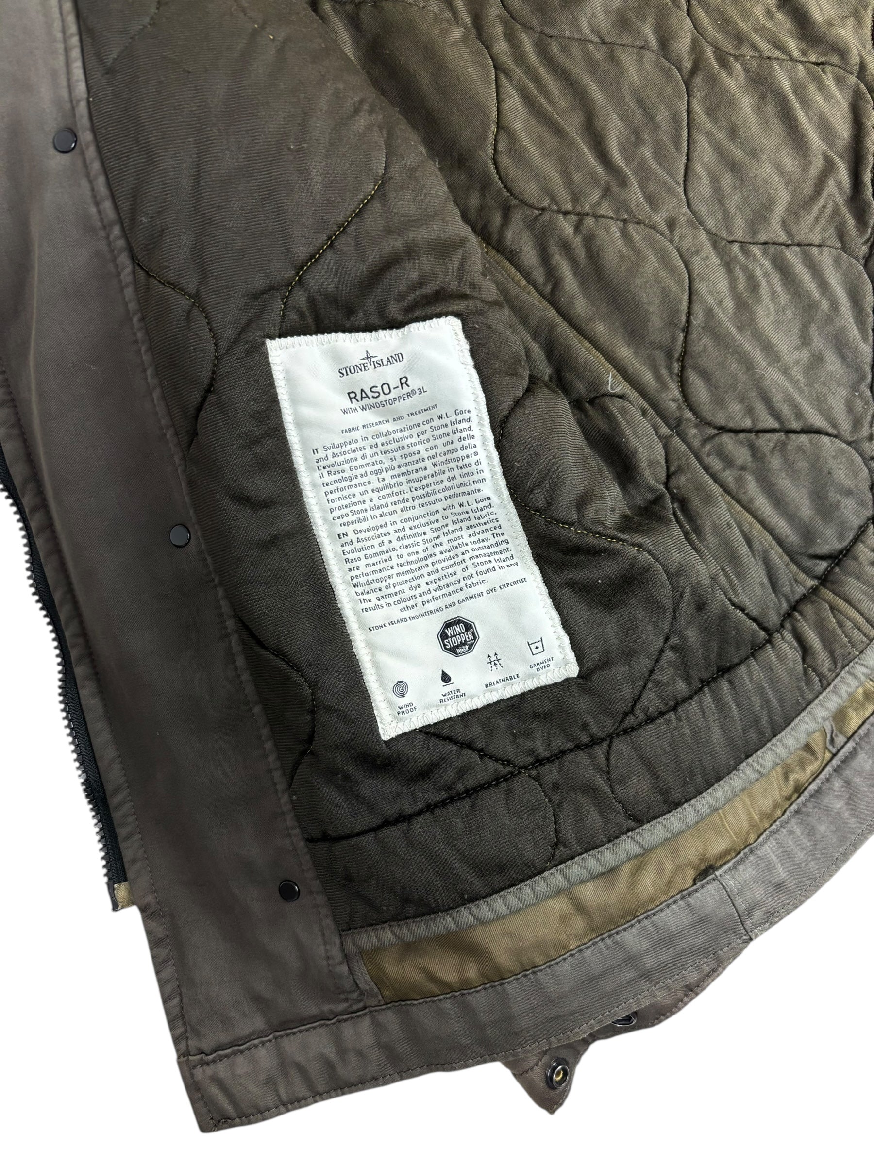 Veste Stone Island kaki taille M - Logo et étiquette