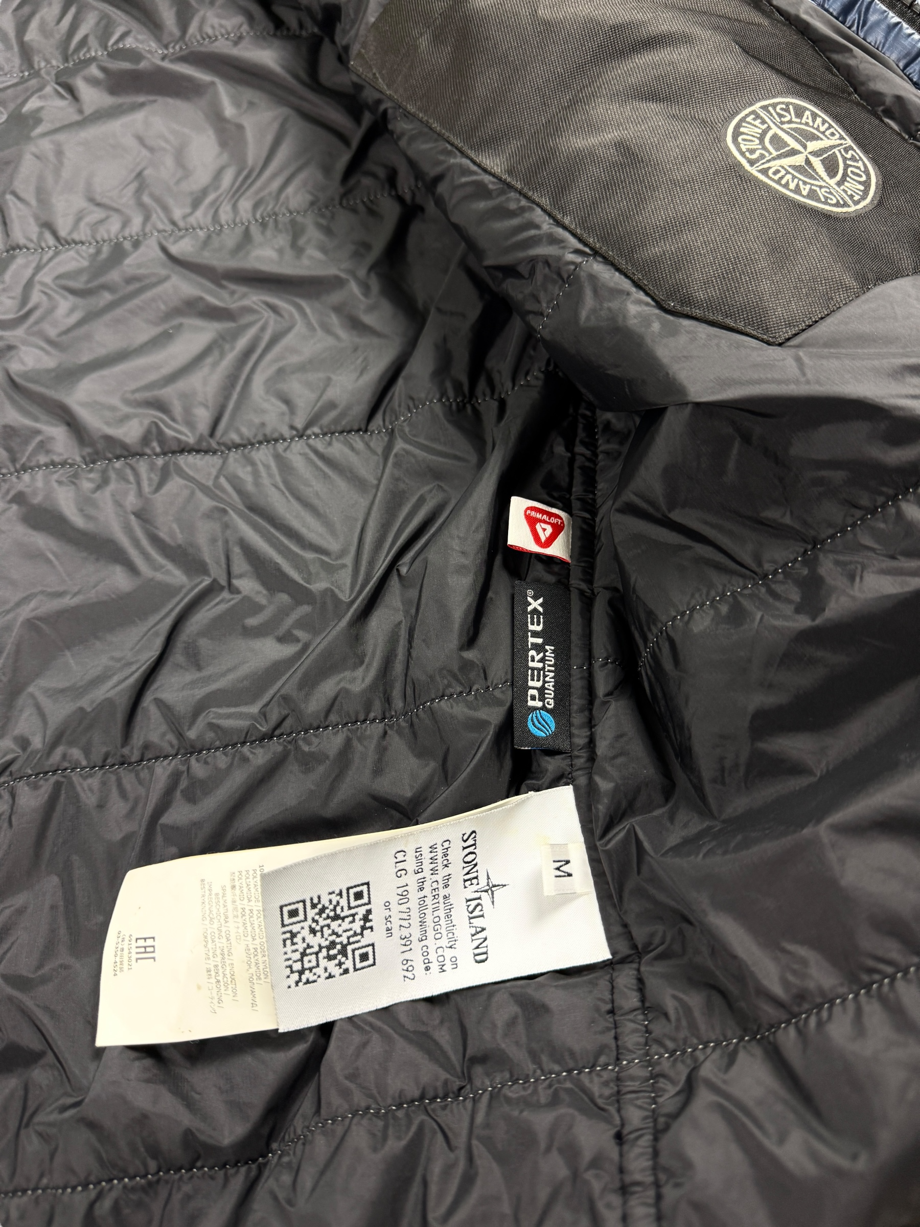 Veste Stone Island marine taille M - Logo et étiquette