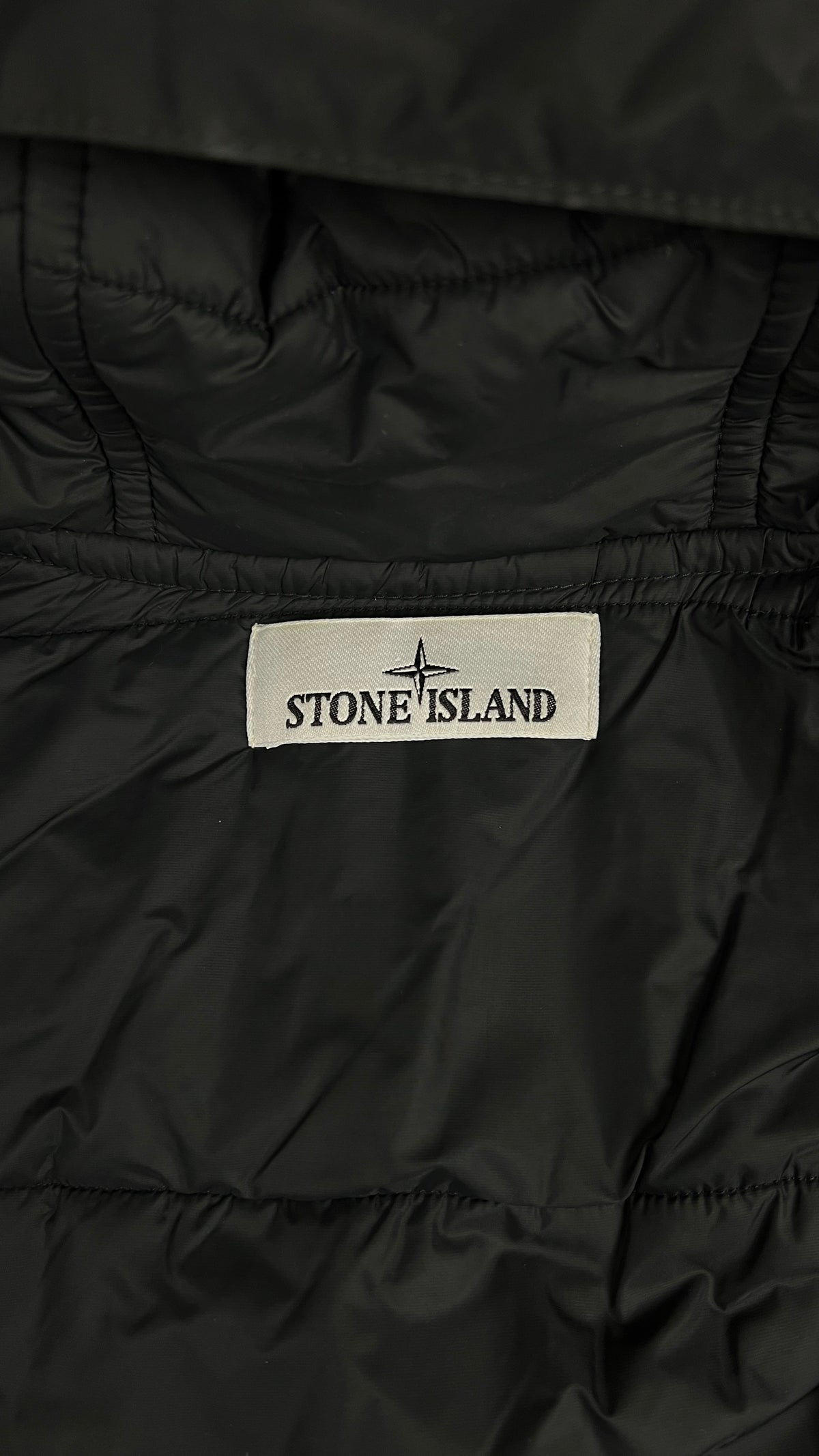 Veste à Capuche Stone Island Hyper Dense Nylon Twill PrimaLoft noir, taille S – photo complémentaire 1 – NB08 Shop