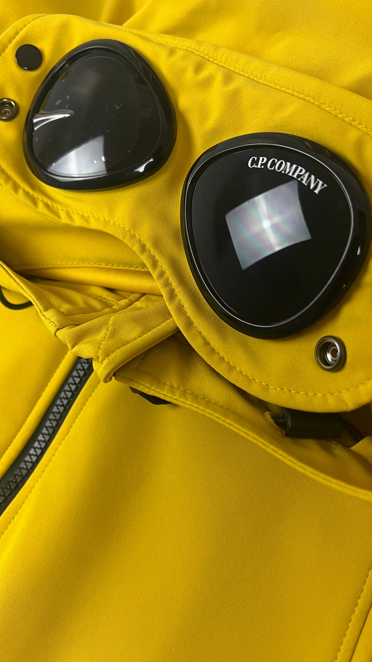 Veste C.P Company Shell-R Goggle Jacket Jaune Taille 48 – photo complémentaire 1 – NB08 Shop